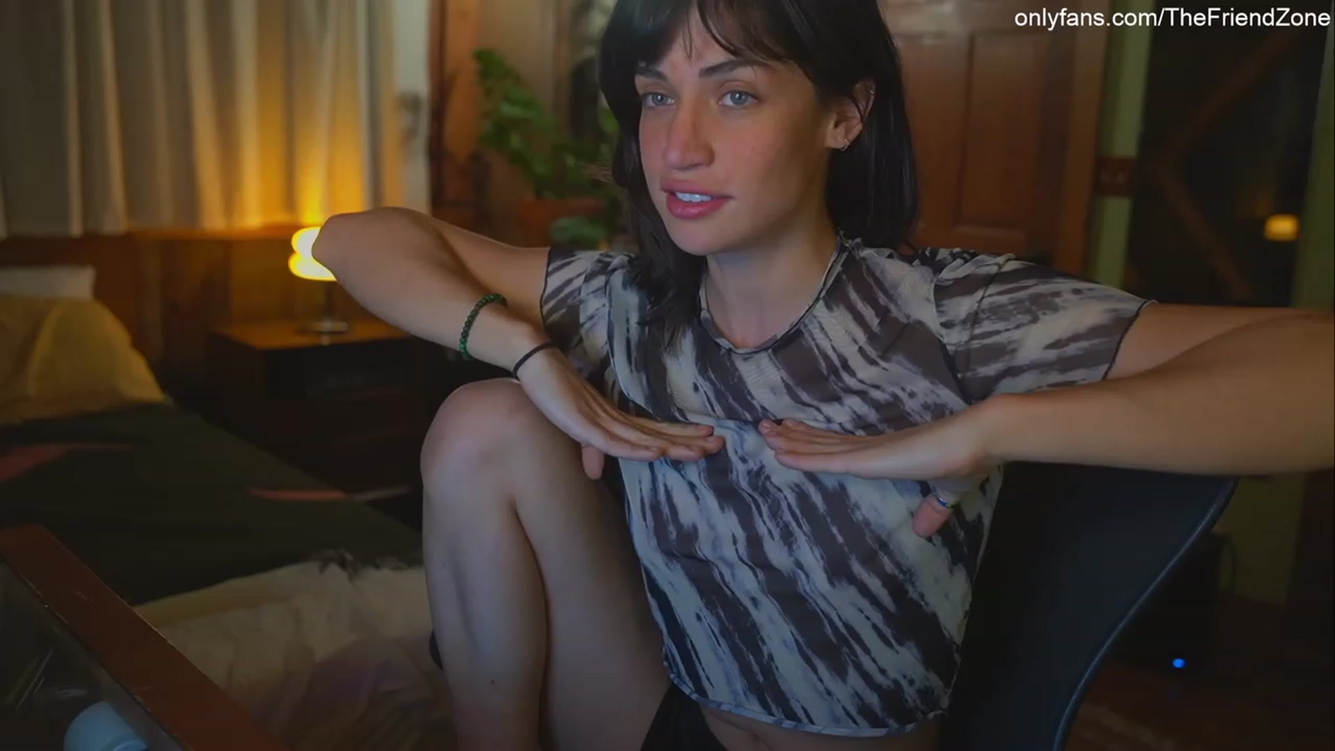 Gallery image thumbnail from TheFriendZone's myfreecams stream on, 02/24/2023, 01:37 image 16 of 20