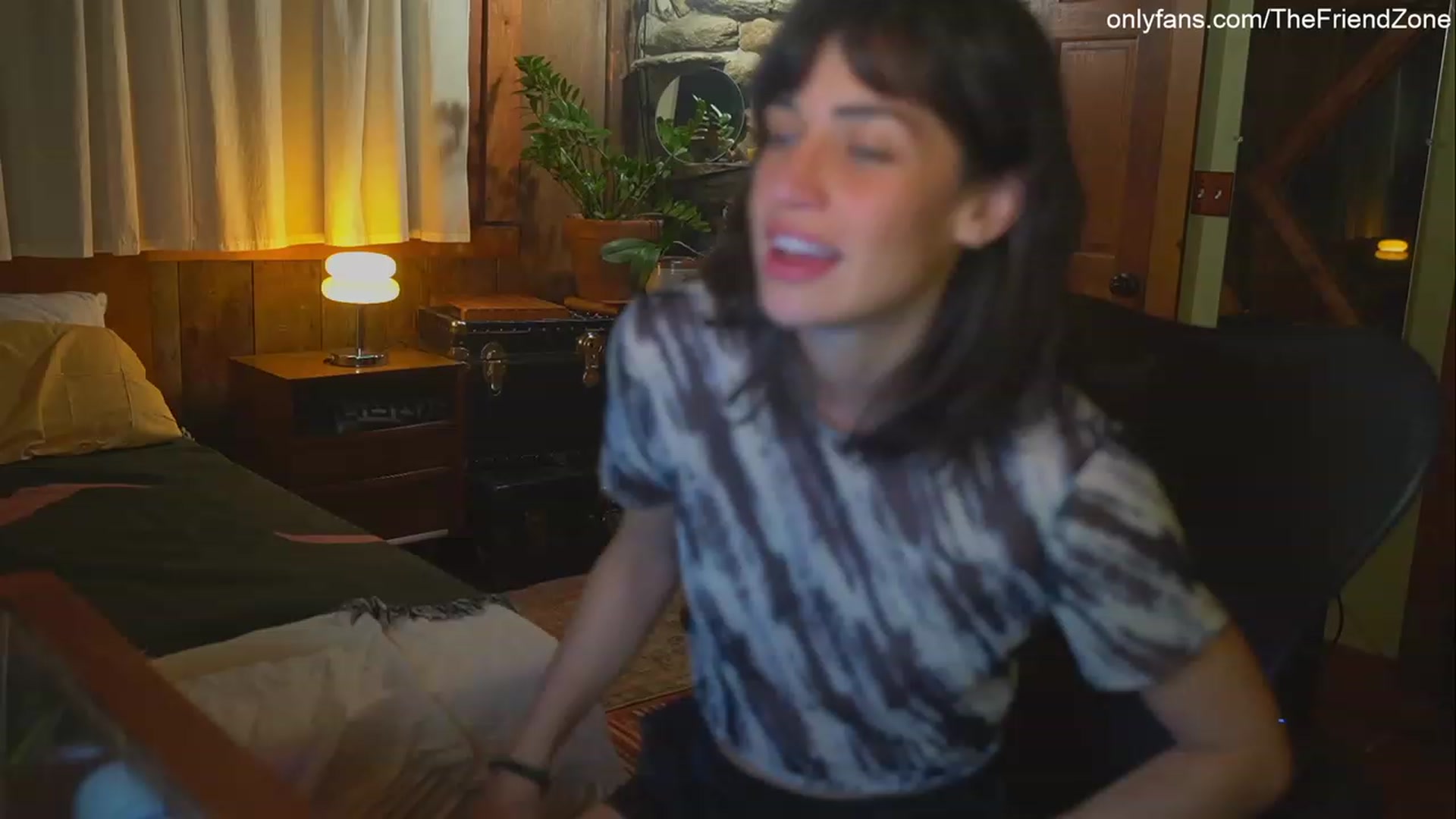 Gallery image thumbnail from TheFriendZone's myfreecams stream on, 02/24/2023, 01:37 image 8 of 20