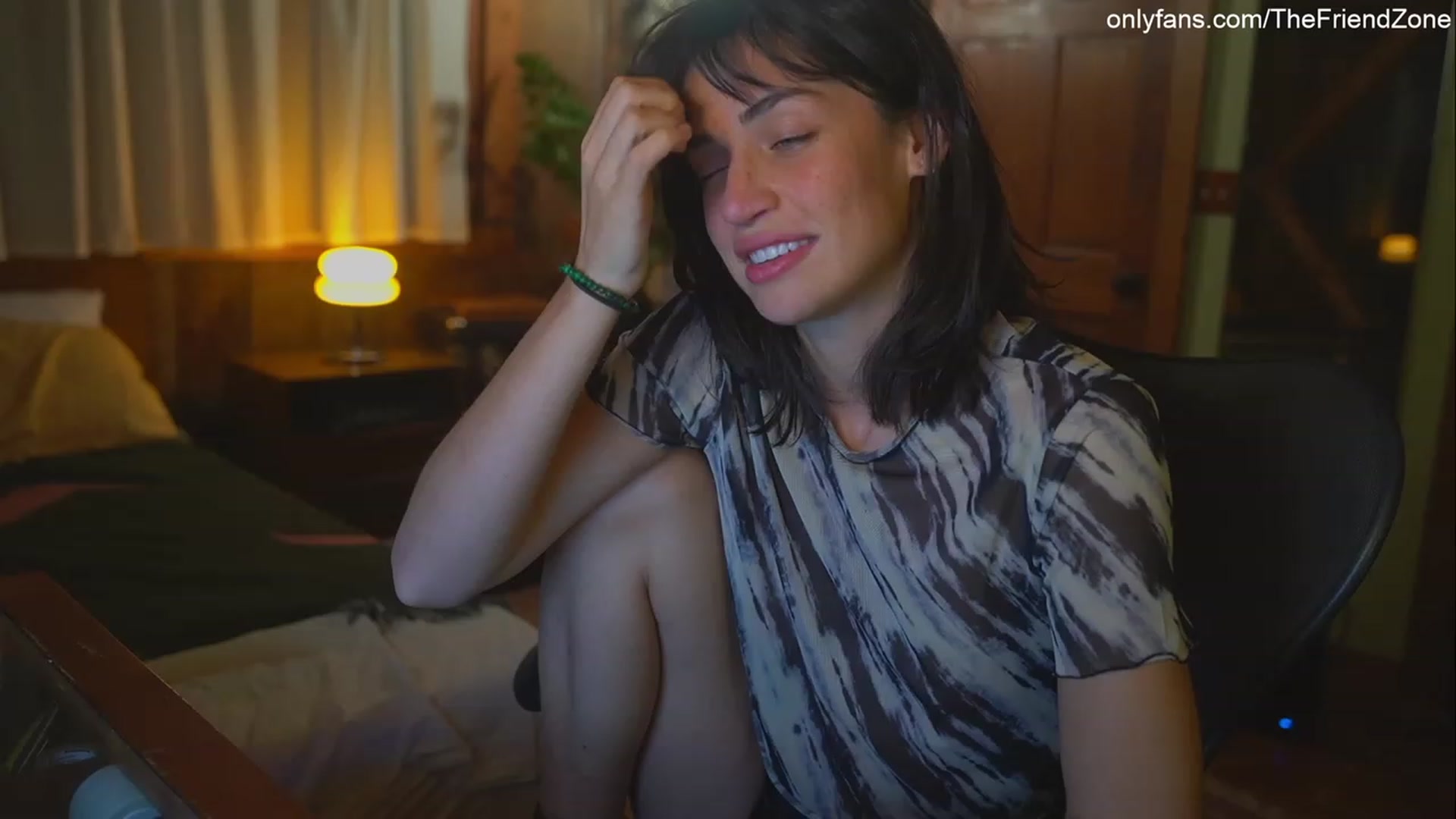Gallery image thumbnail from TheFriendZone's myfreecams stream on, 02/24/2023, 01:37 image 10 of 20
