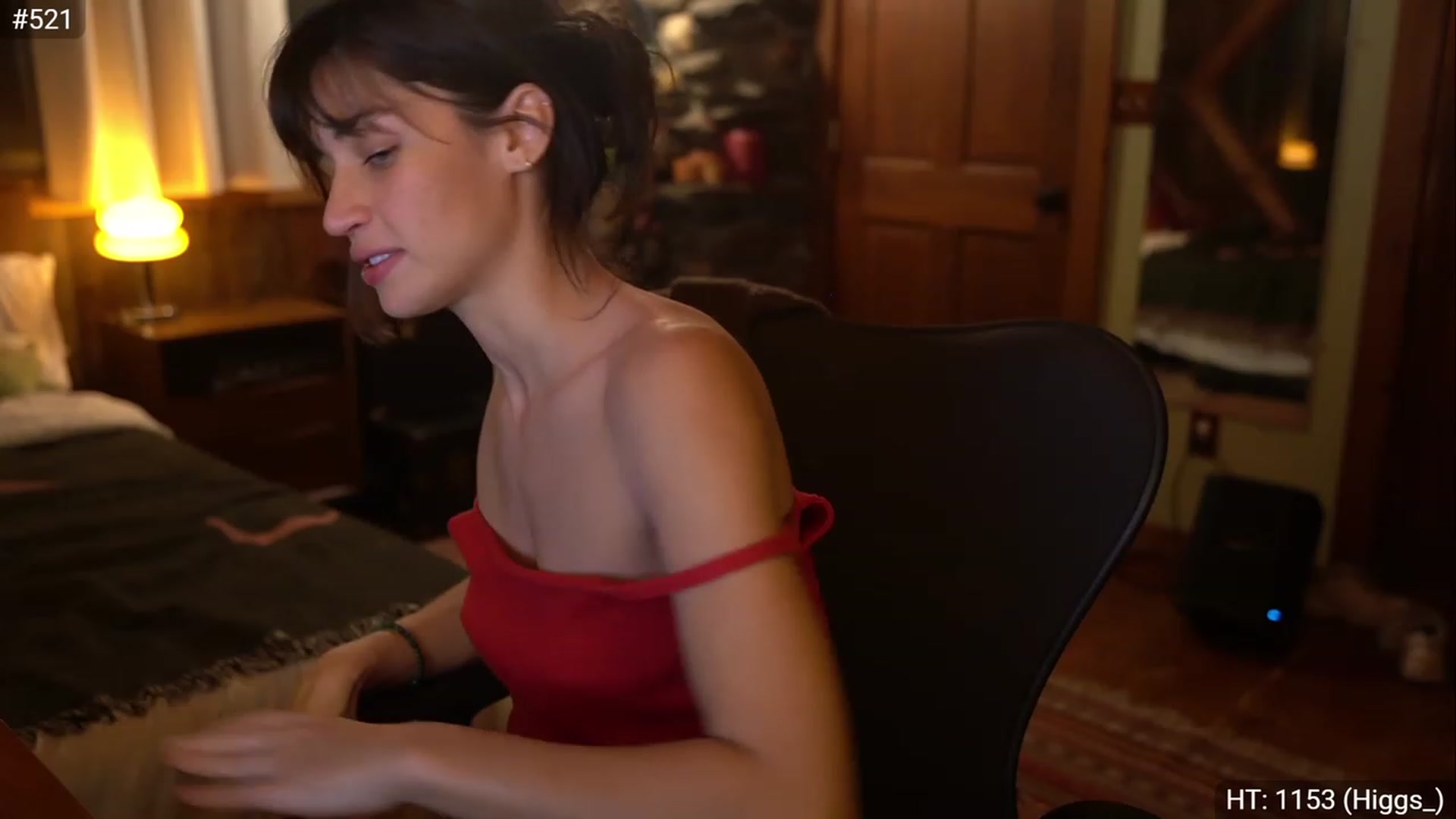 Gallery image thumbnail from TheFriendZone's myfreecams stream on, 03/08/2023, 02:58 image 17 of 20