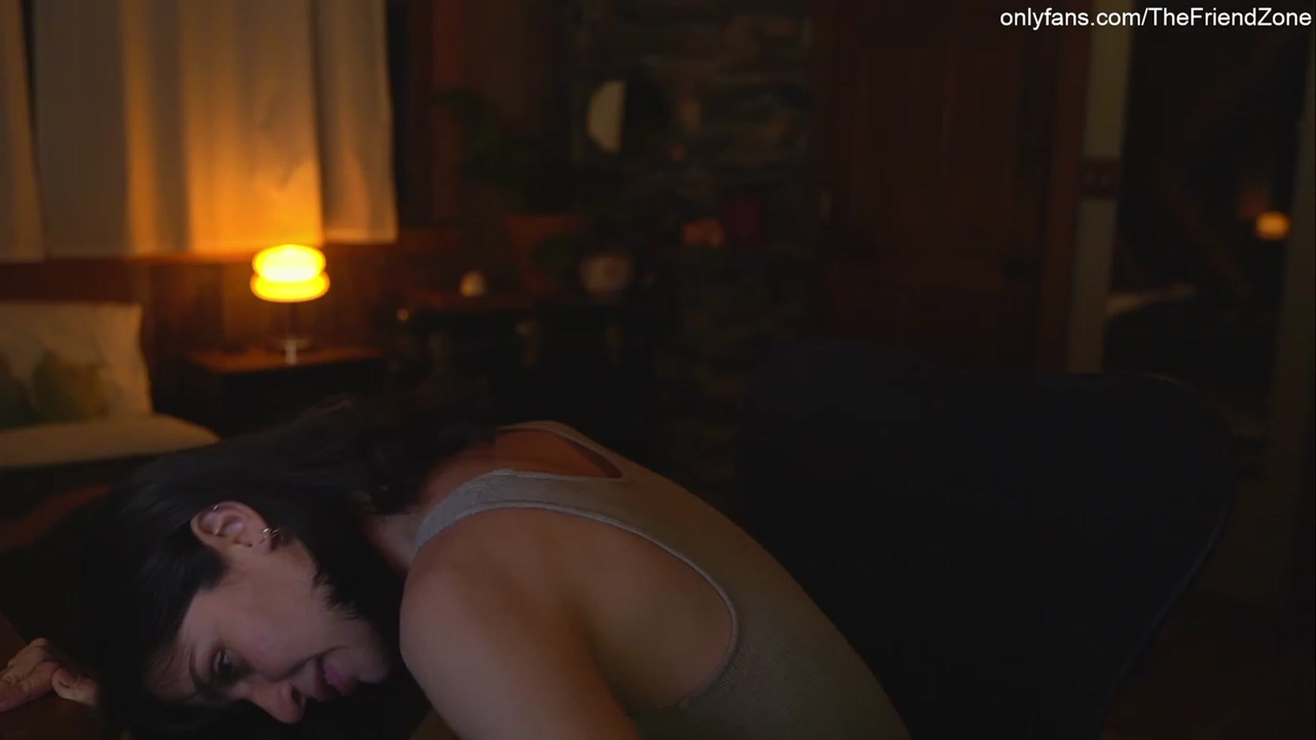 Gallery image thumbnail from TheFriendZone's myfreecams stream on, 03/09/2023, 03:25 image 9 of 20