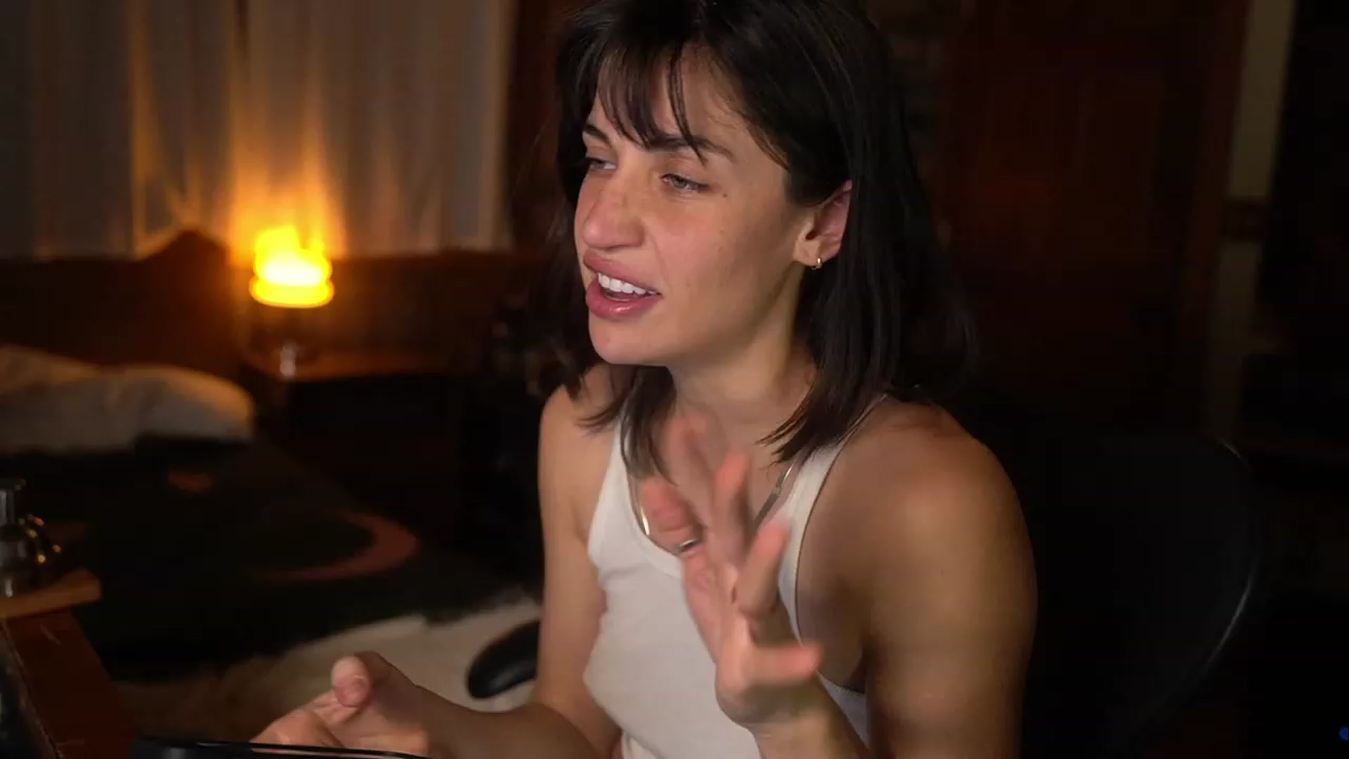 Gallery image thumbnail from TheFriendZone's myfreecams stream on, 03/24/2023, 02:01 image 11 of 20
