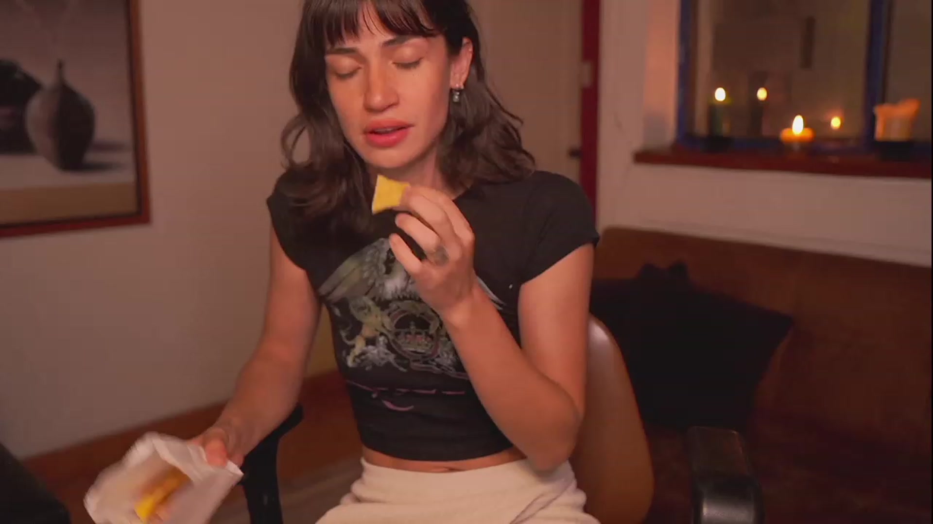 Gallery image thumbnail from TheFriendZone's myfreecams stream on, 09/06/2023, 03:18 image 9 of 20