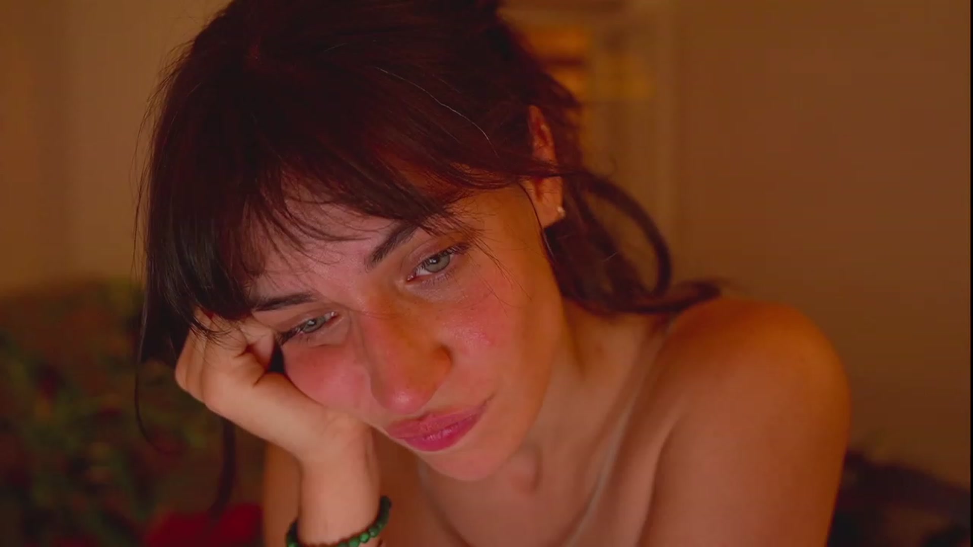 Gallery image thumbnail from TheFriendZone's myfreecams stream on, 10/04/2023, 02:06 image 15 of 20