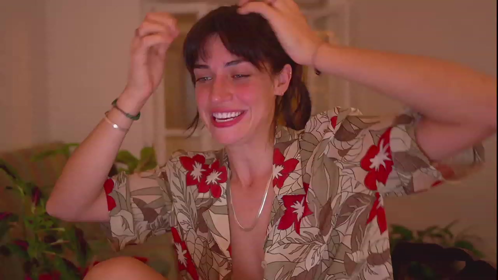 Gallery image thumbnail from TheFriendZone's myfreecams stream on, 10/04/2023, 02:06 image 6 of 20