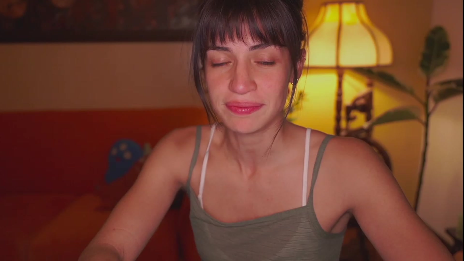 Gallery image thumbnail from TheFriendZone's myfreecams stream on, 11/30/2023, 03:14 image 7 of 20