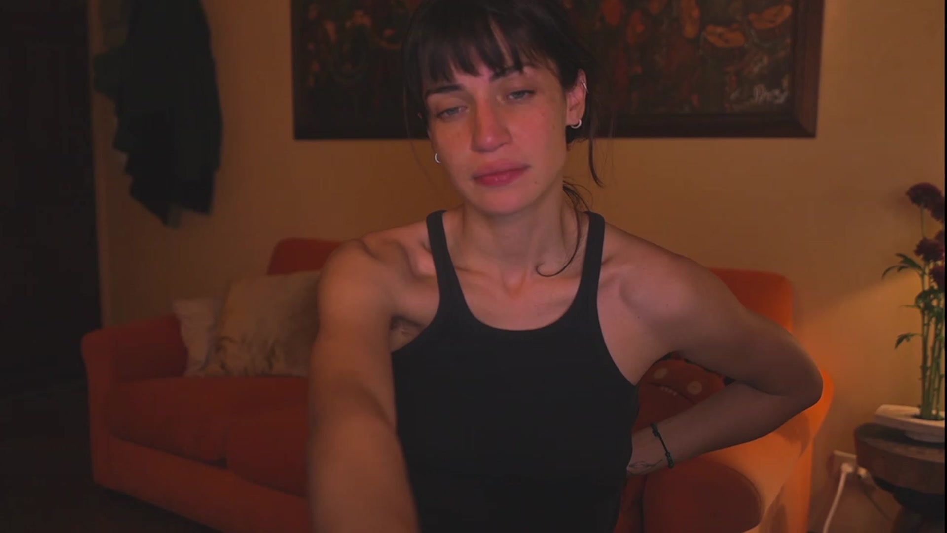 Gallery image thumbnail from TheFriendZone's myfreecams stream on, 12/09/2023, 02:57 image 16 of 20