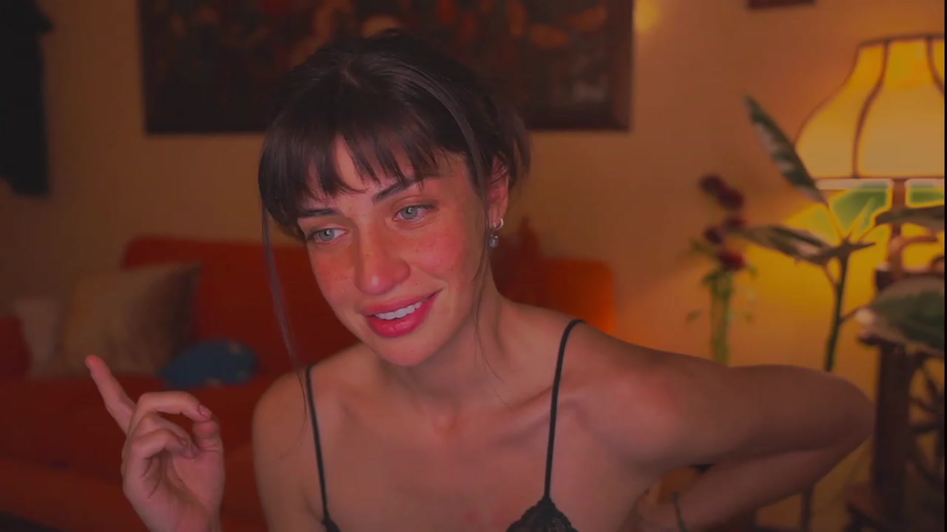 Gallery image thumbnail from TheFriendZone's myfreecams stream on, 12/10/2023, 02:52 image 7 of 20