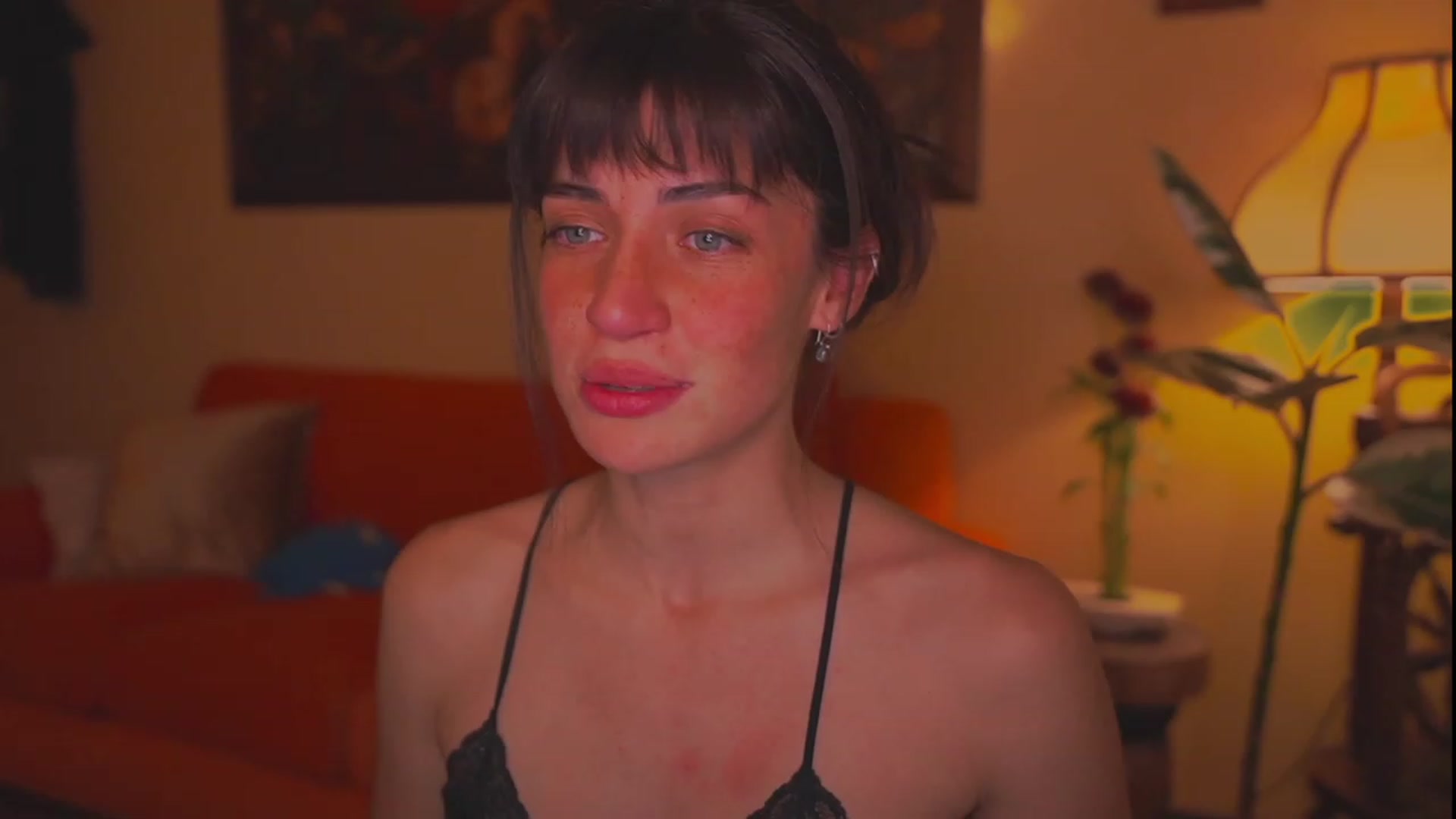 Gallery image thumbnail from TheFriendZone's myfreecams stream on, 12/10/2023, 02:52 image 4 of 20