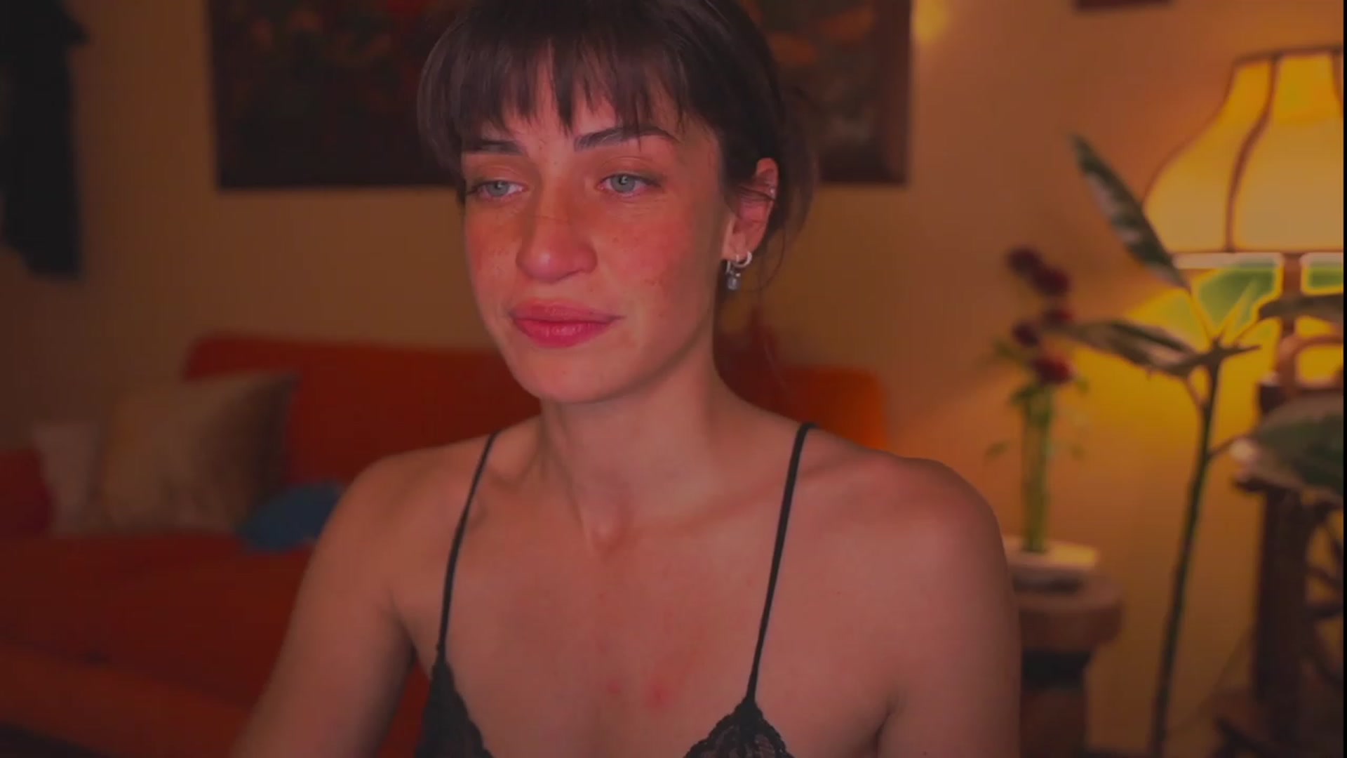 Gallery image thumbnail from TheFriendZone's myfreecams stream on, 12/10/2023, 02:52 image 19 of 20