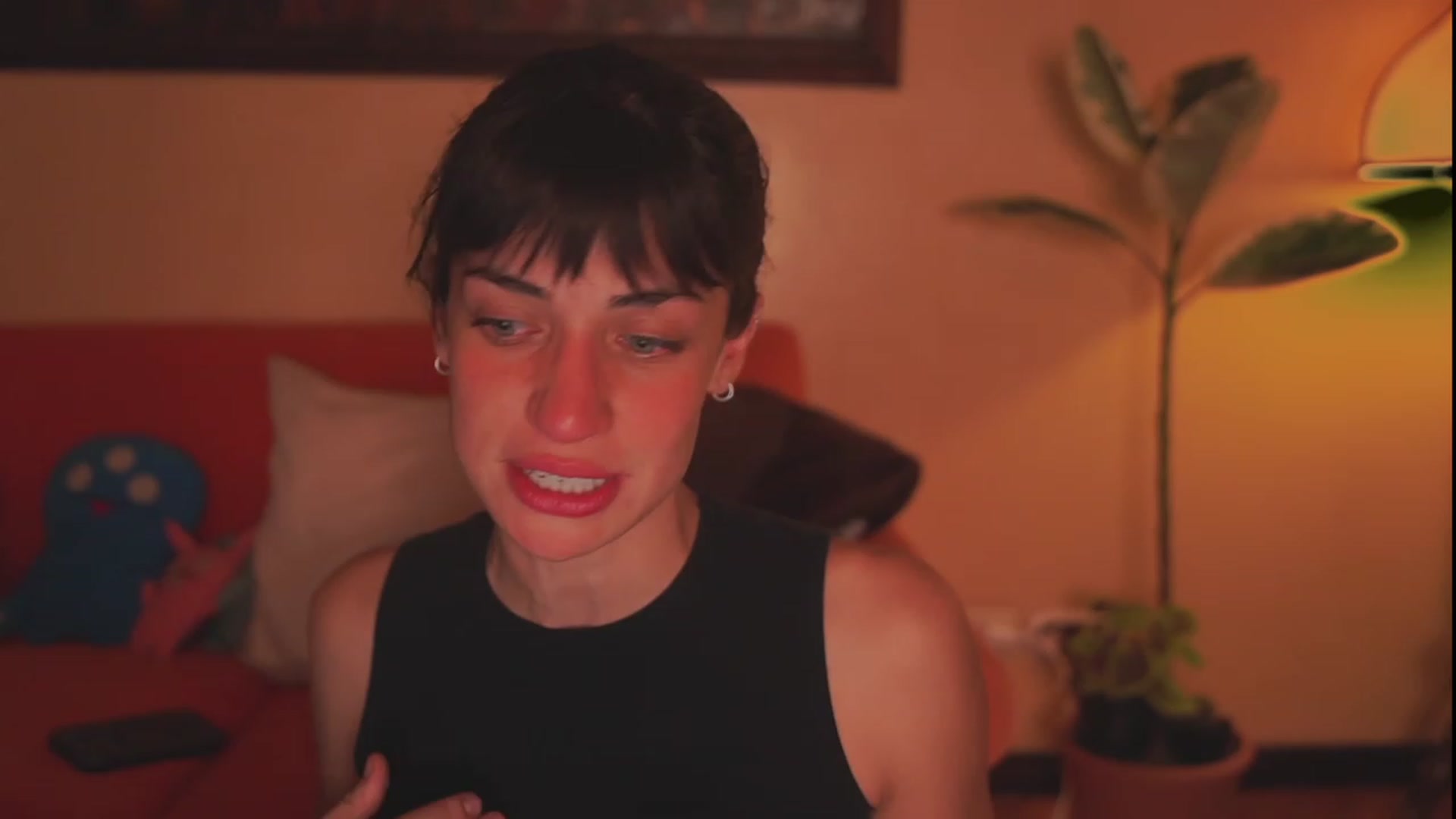 Gallery image thumbnail from TheFriendZone's myfreecams stream on, 01/21/2024, 02:32 image 6 of 20