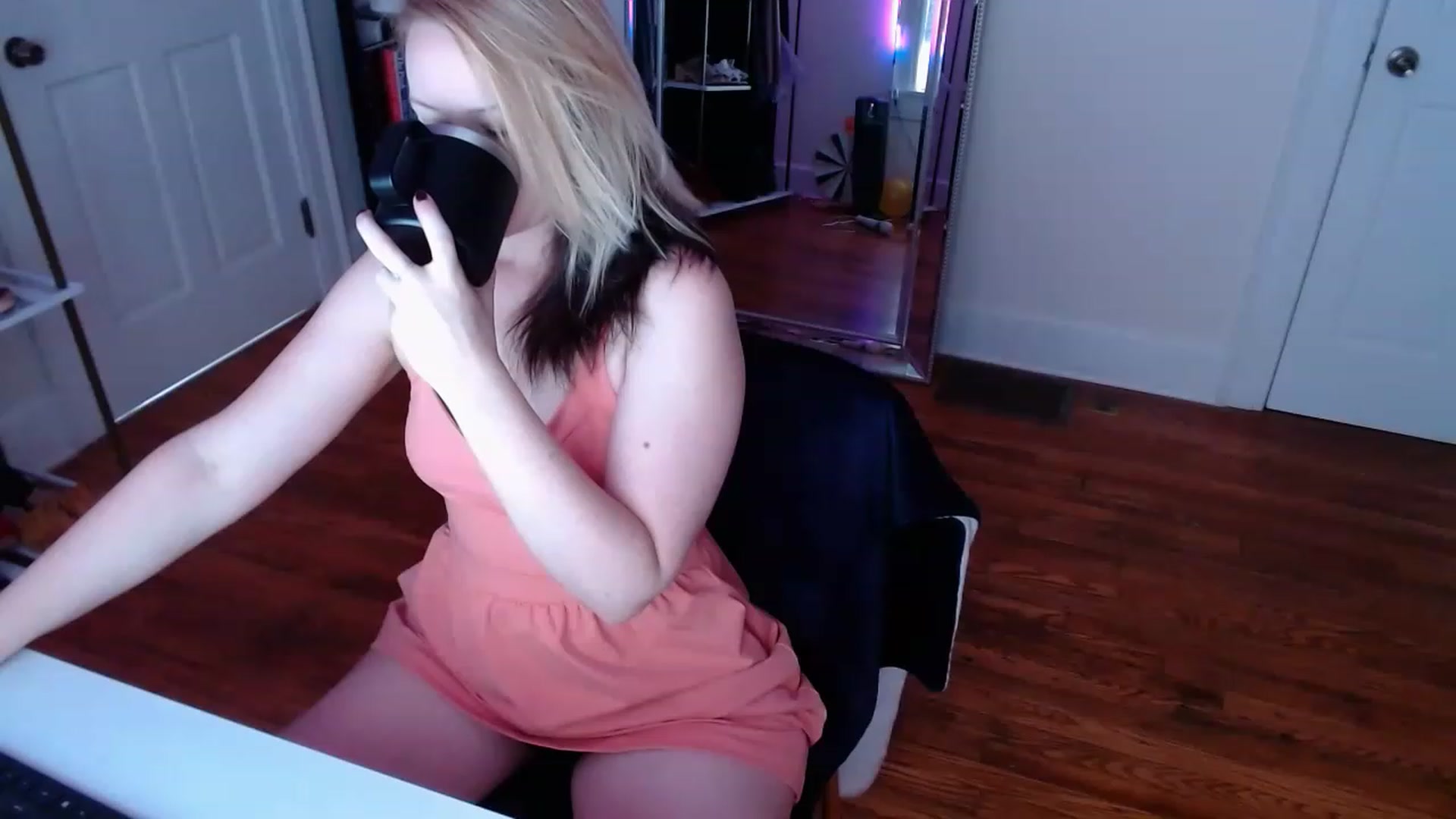 Gallery image thumbnail from TheFuckFairy's myfreecams stream on, 01/02/2023, 16:30 image 6 of 20