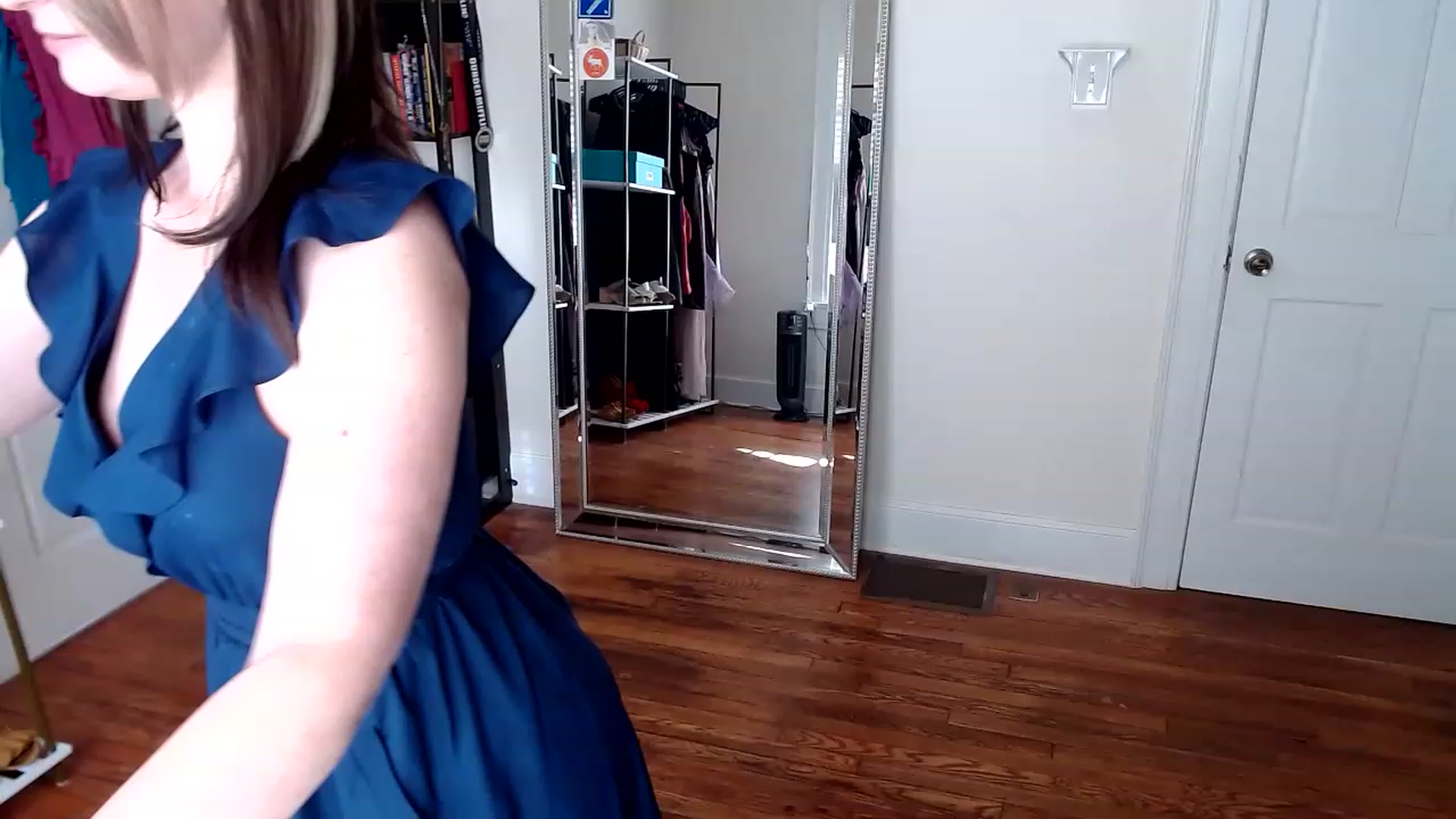 Gallery image thumbnail from TheFuckFairy's myfreecams stream on, 01/16/2023, 16:15 image 9 of 20