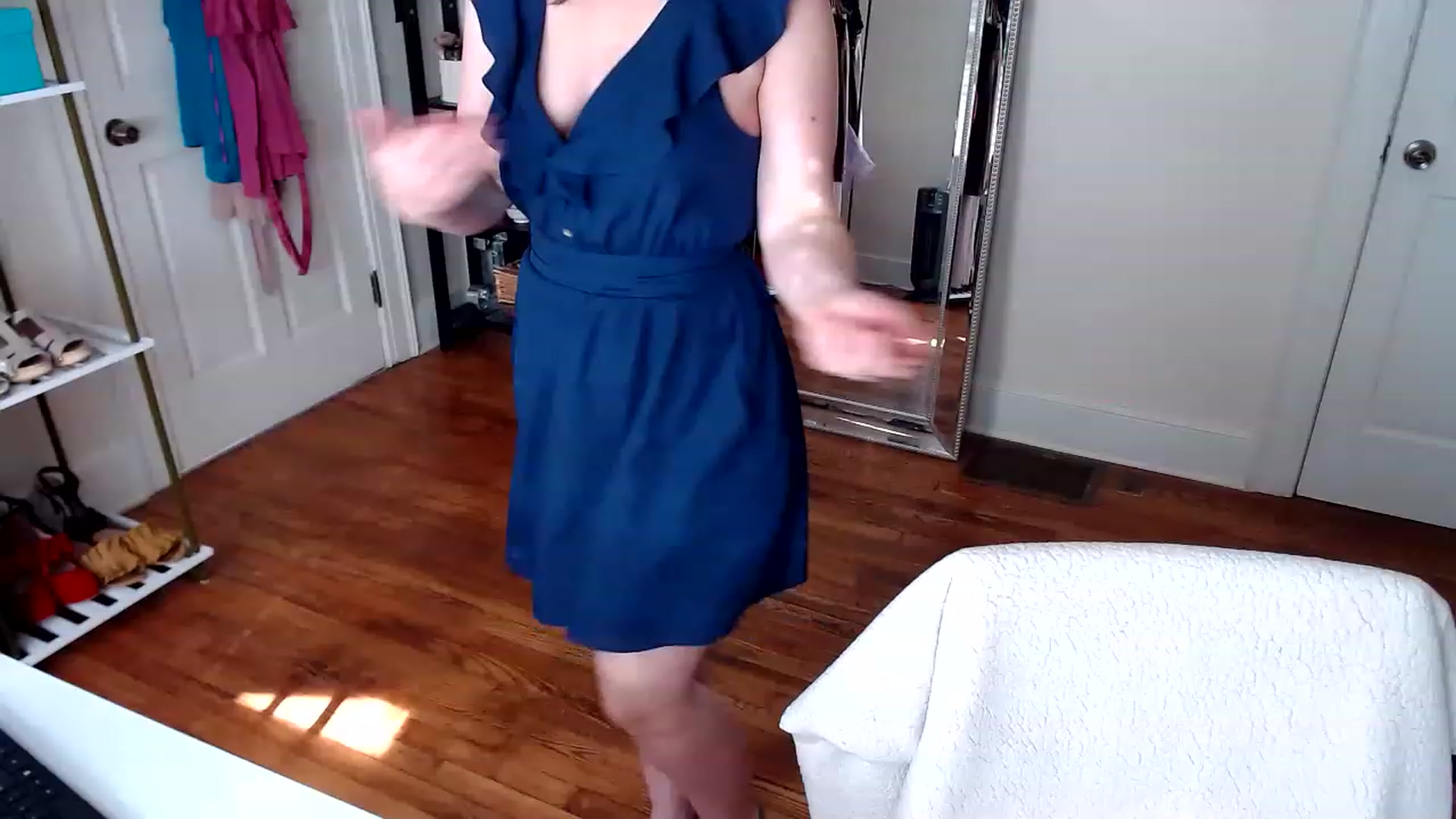 Gallery image thumbnail from TheFuckFairy's myfreecams stream on, 01/16/2023, 16:15 image 5 of 20