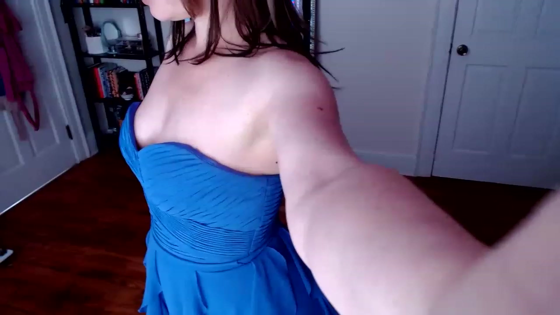 Gallery image thumbnail from TheFuckFairy's myfreecams stream on, 01/16/2023, 18:36 image 3 of 20