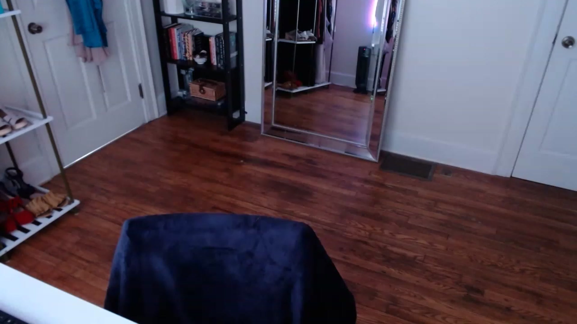 Gallery image thumbnail from TheFuckFairy's myfreecams stream on, 01/17/2023, 18:08 image 2 of 20