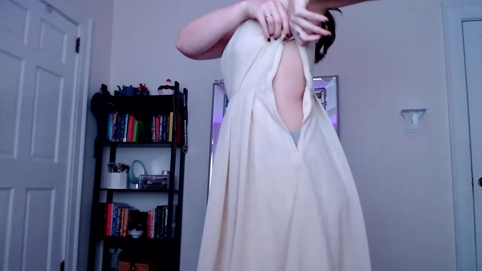 Gallery image thumbnail from TheFuckFairy's myfreecams stream on, 01/18/2023, 17:55 image 10 of 20