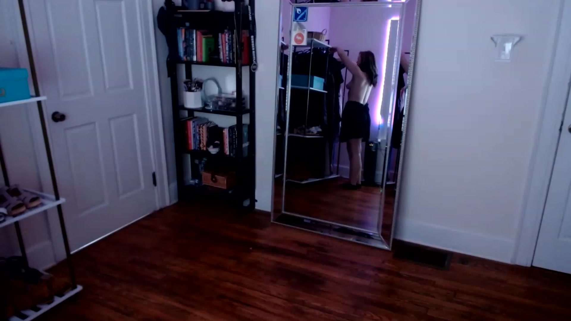 Gallery image thumbnail from TheFuckFairy's myfreecams stream on, 01/18/2023, 17:55 image 4 of 20