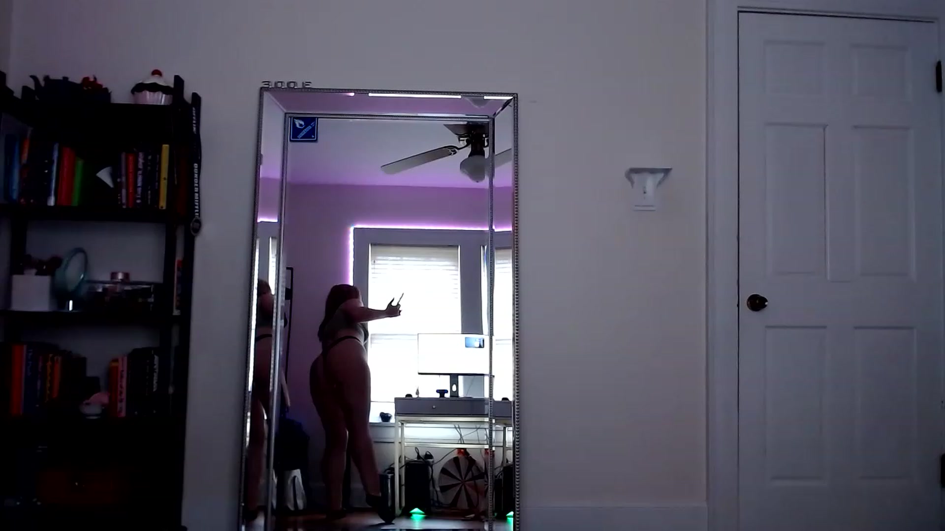 Gallery image thumbnail from TheFuckFairy's myfreecams stream on, 01/30/2023, 18:08 image 18 of 20