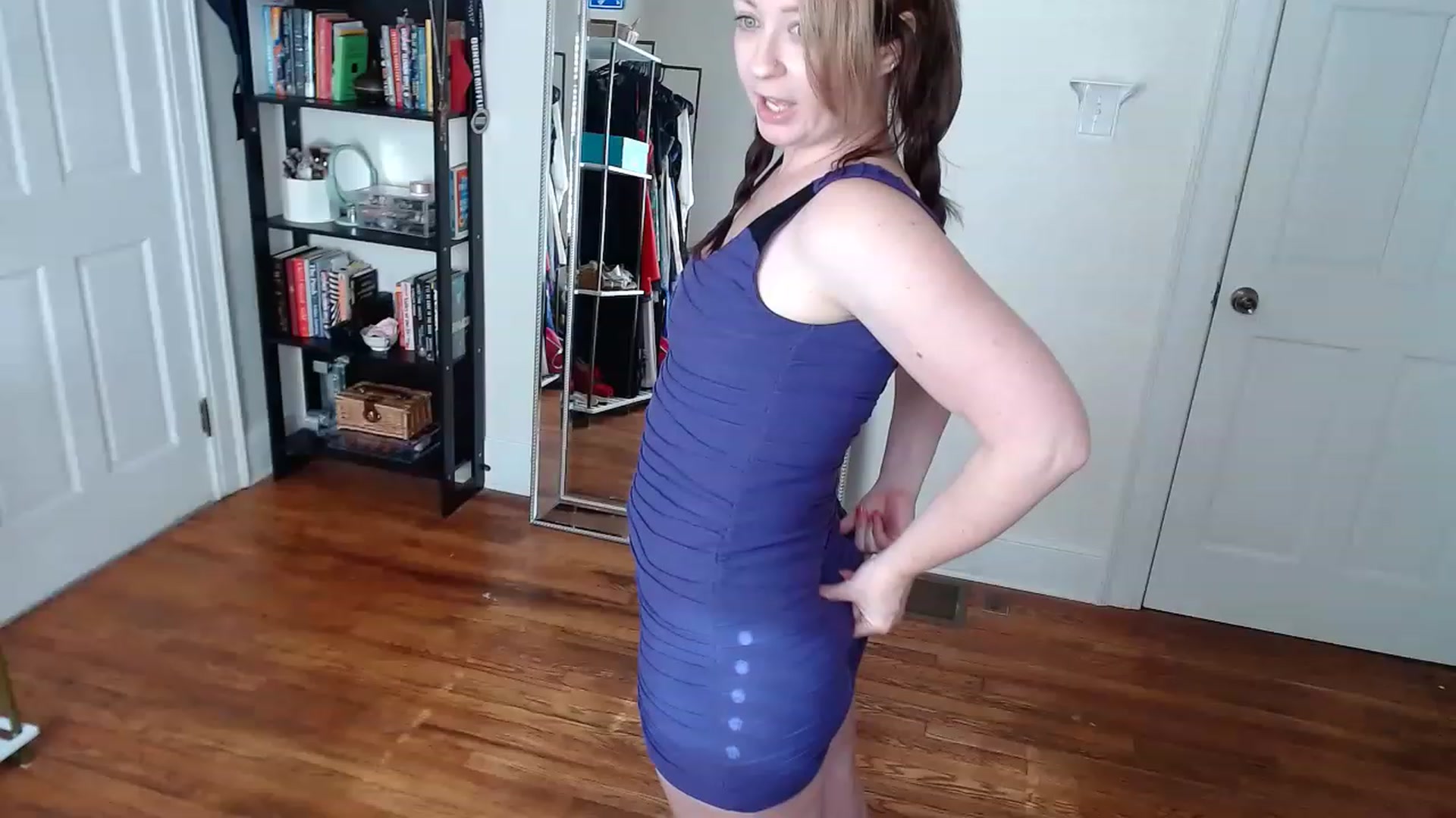 Gallery image thumbnail from TheFuckFairy's myfreecams stream on, 02/10/2023, 17:56 image 10 of 20