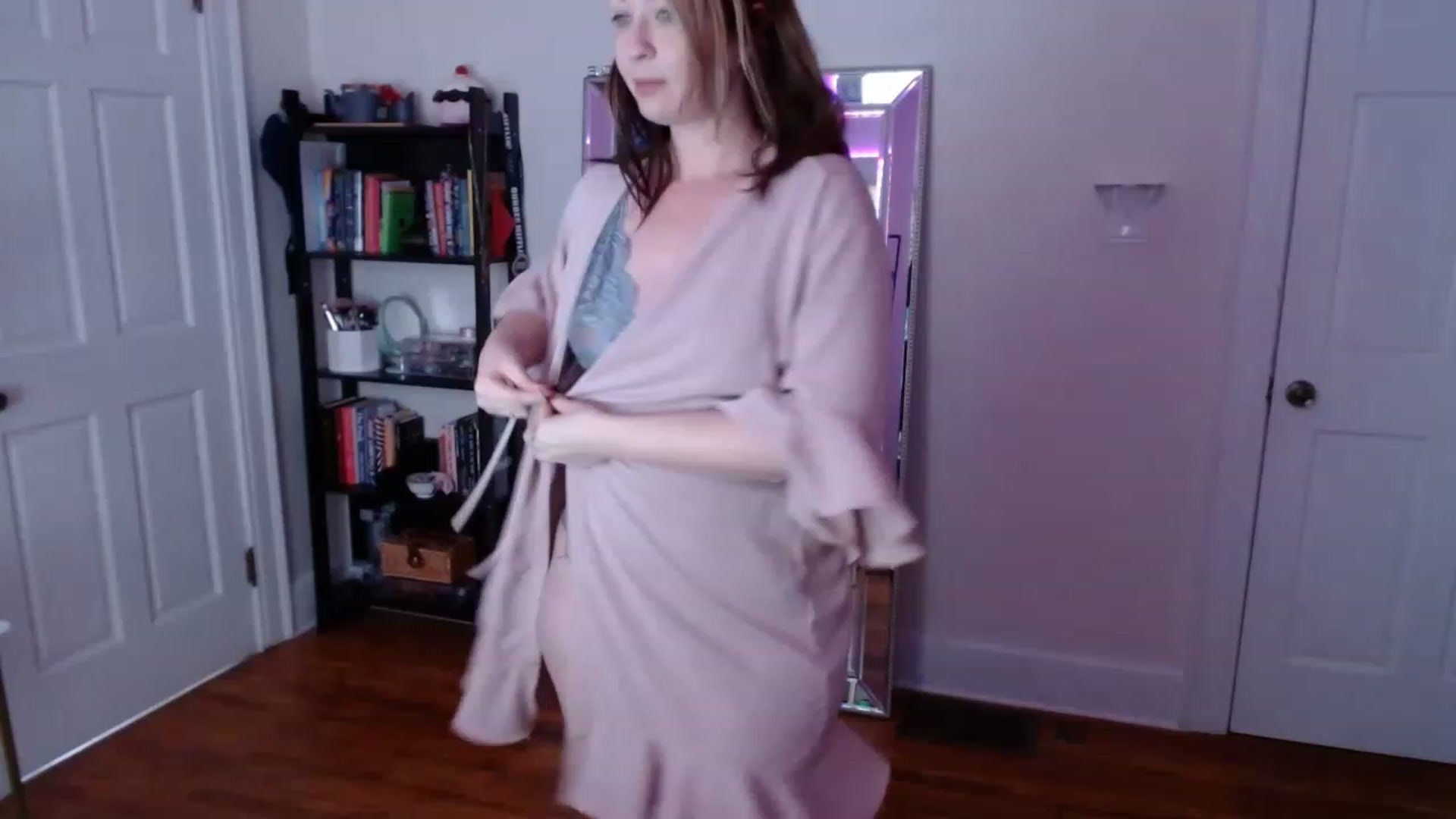 Gallery image thumbnail from TheFuckFairy's myfreecams stream on, 02/17/2023, 17:53 image 11 of 20