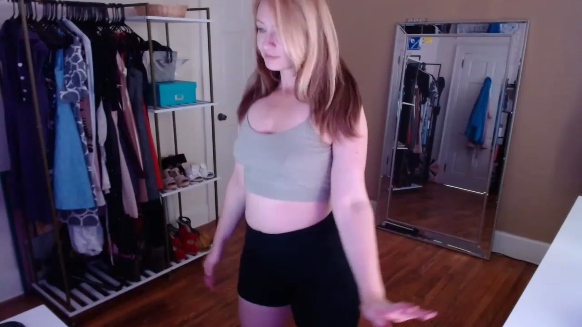 Gallery image thumbnail from TheFuckFairy's myfreecams stream on, 05/10/2023, 16:10 image 8 of 20
