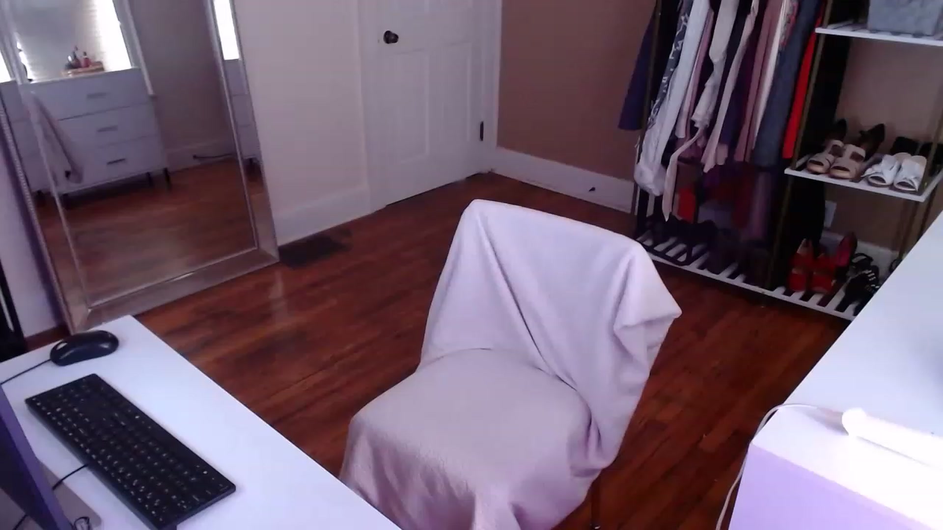 Gallery image thumbnail from TheFuckFairy's myfreecams stream on, 05/18/2023, 15:47 image 8 of 20