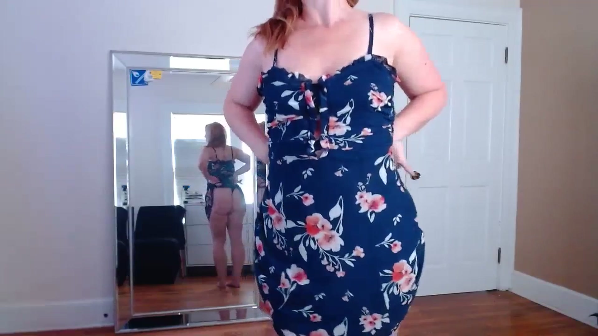 Gallery image thumbnail from TheFuckFairy's myfreecams stream on, 08/22/2023, 16:04 image 12 of 20