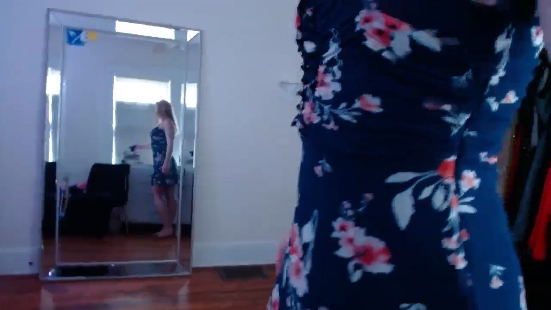 Gallery image thumbnail from TheFuckFairy's myfreecams stream on, 08/22/2023, 16:59 image 12 of 20
