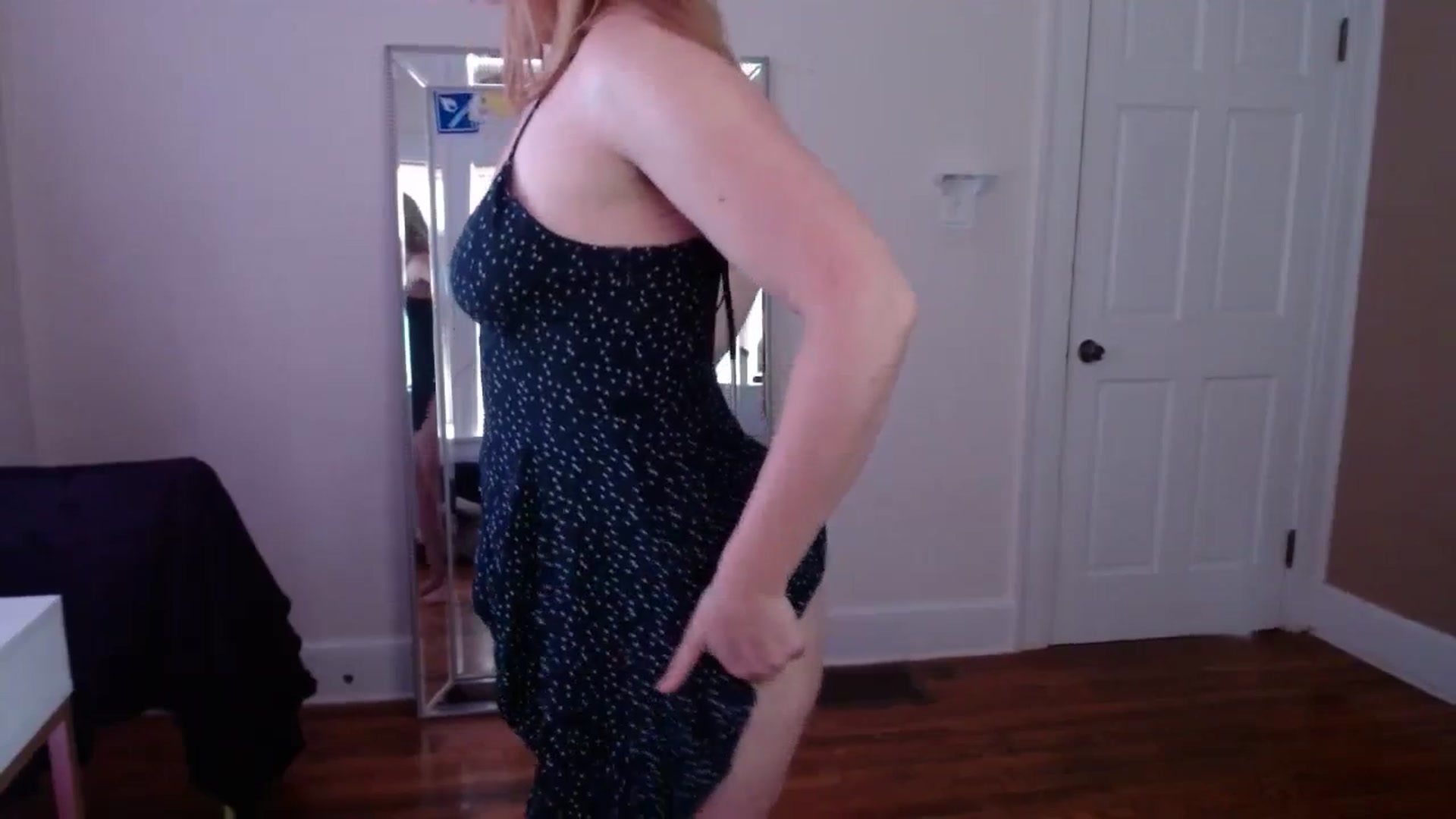 Gallery image thumbnail from TheFuckFairy's myfreecams stream on, 08/30/2023, 17:05 image 11 of 20