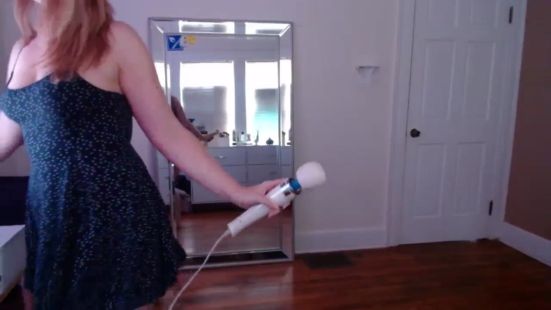 Gallery image thumbnail from TheFuckFairy's myfreecams stream on, 08/30/2023, 17:05 image 18 of 20