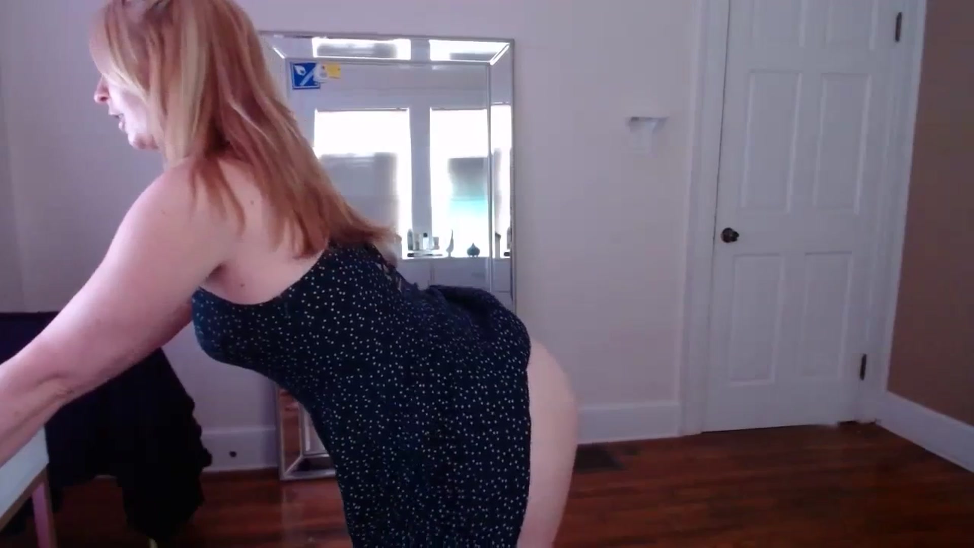 Gallery image thumbnail from TheFuckFairy's myfreecams stream on, 08/30/2023, 17:05 image 10 of 20