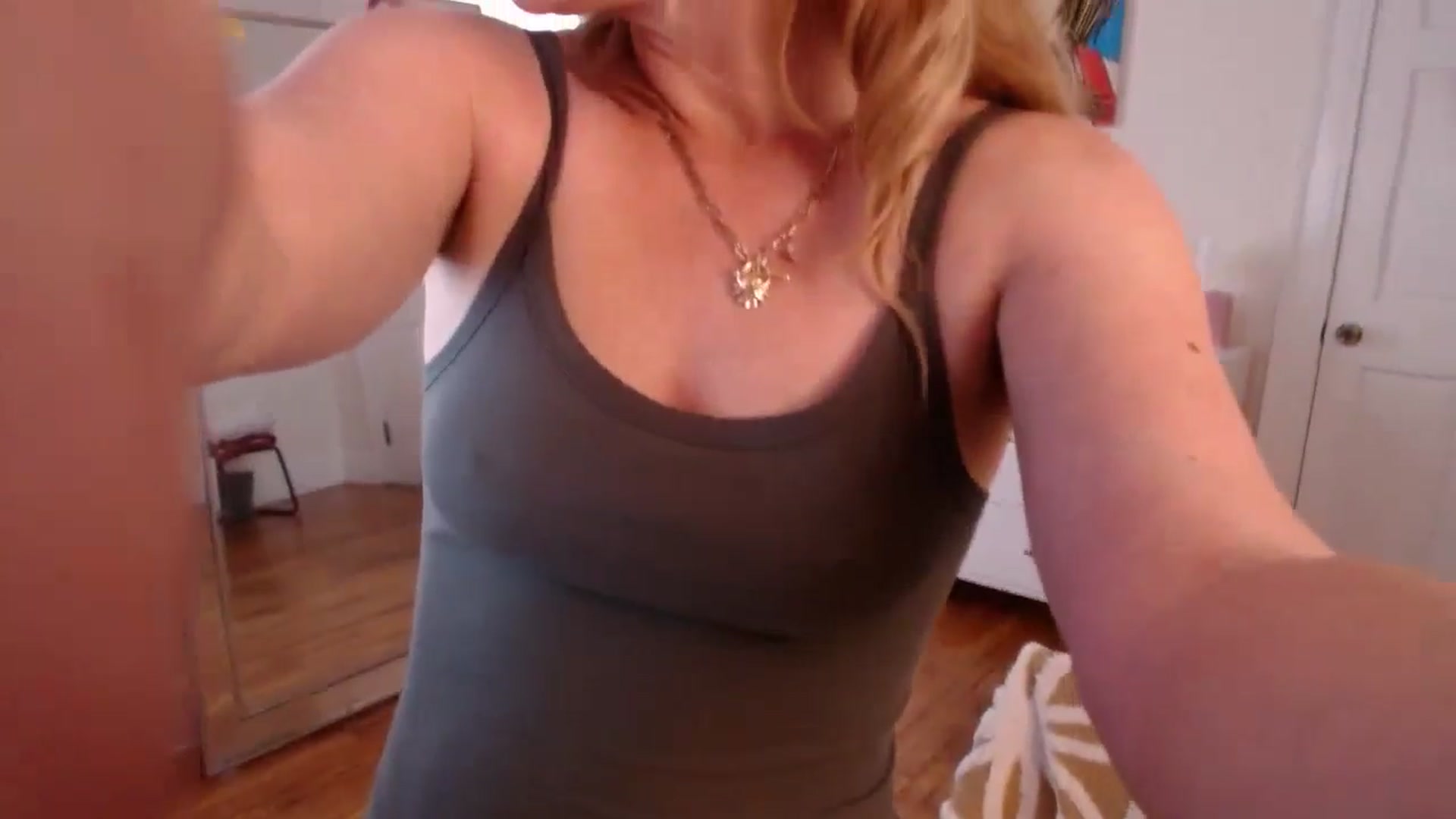 Gallery image thumbnail from TheFuckFairy's myfreecams stream on, 06/28/2024, 16:48 image 20 of 20
