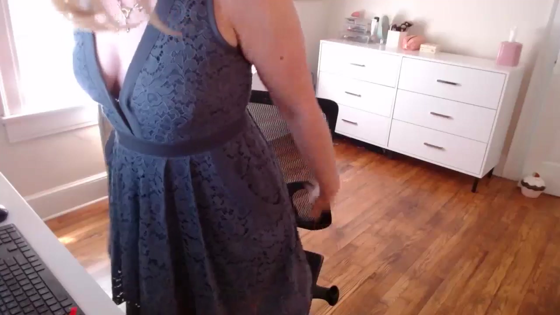 Gallery image thumbnail from TheFuckFairy's myfreecams stream on, 07/14/2024, 15:41 image 17 of 20