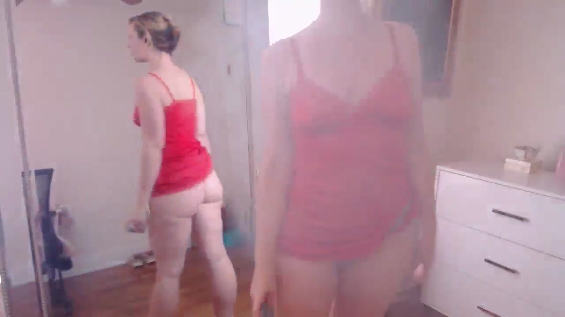 Gallery image thumbnail from TheFuckFairy's myfreecams stream on, 12/16/2024, 18:27 image 2 of 20