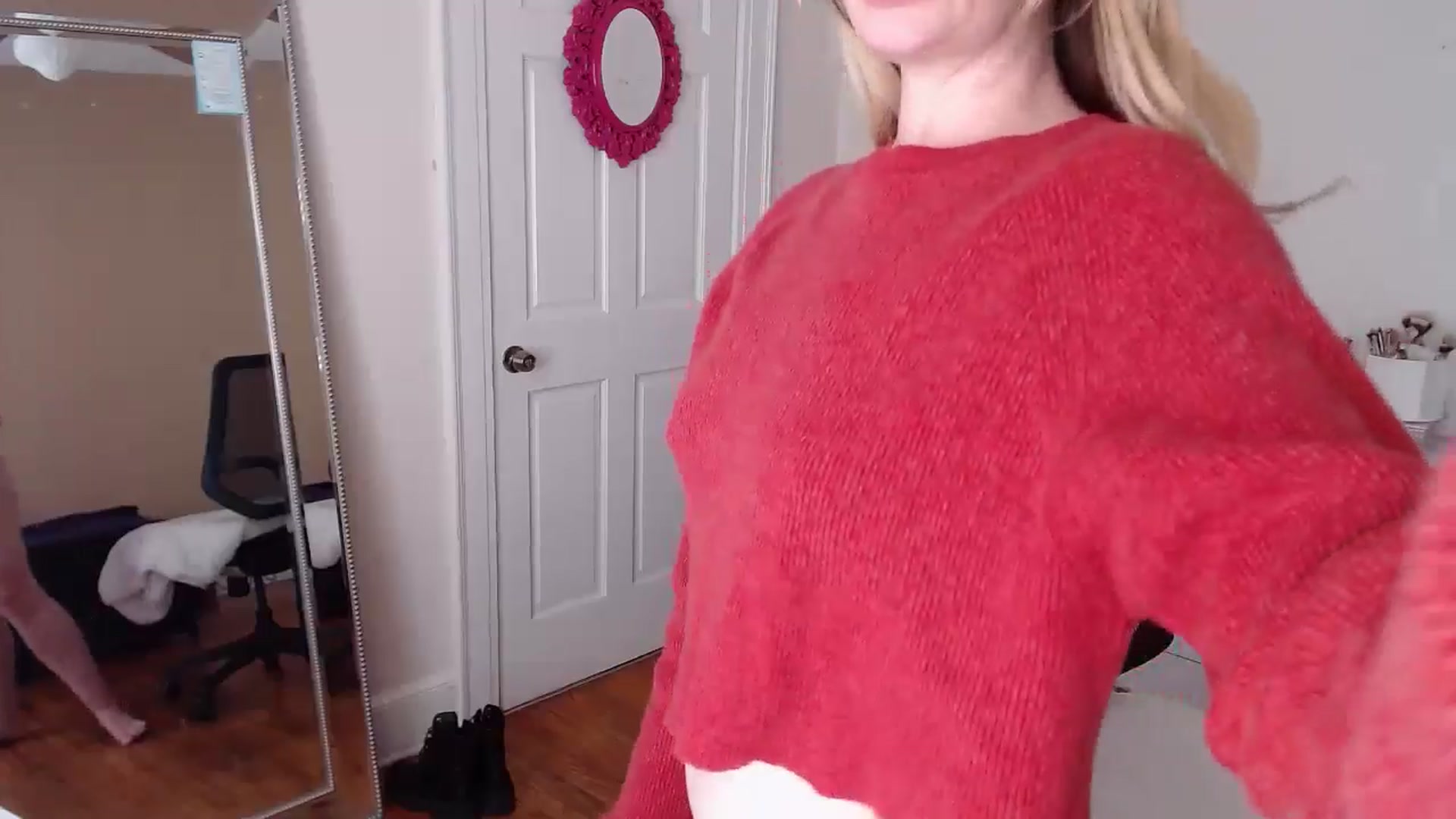 Gallery image thumbnail from TheFuckFairy's myfreecams stream on, 03/23/2025, 18:35 image 5 of 20
