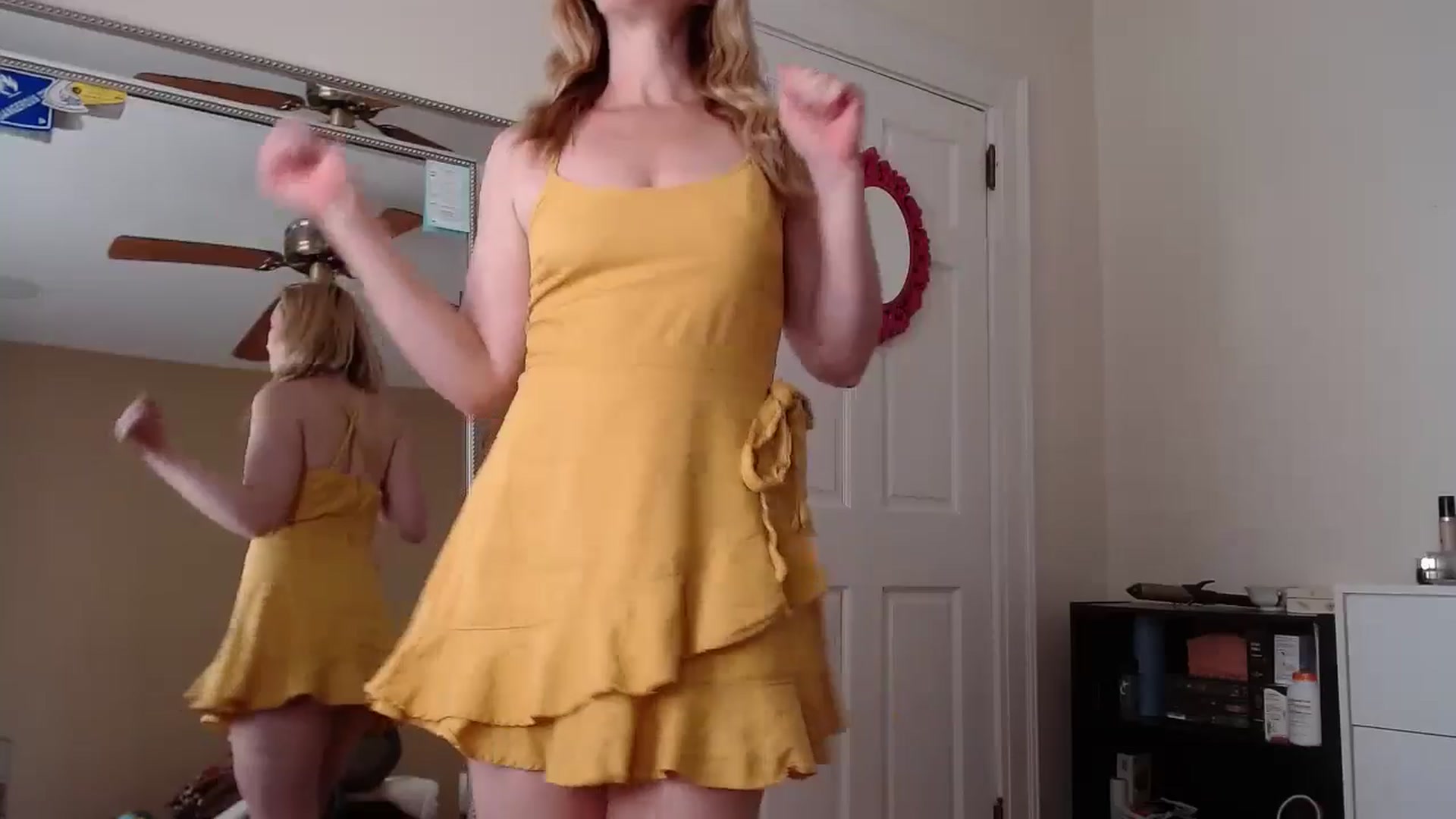 Gallery image thumbnail from TheFuckFairy's myfreecams stream on, 04/15/2025, 15:57 image 20 of 20