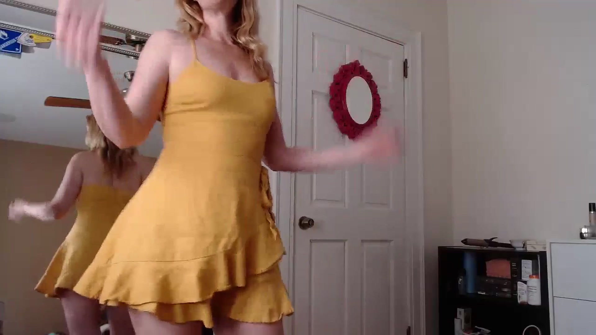 Gallery image thumbnail from TheFuckFairy's myfreecams stream on, 04/15/2025, 15:57 image 18 of 20