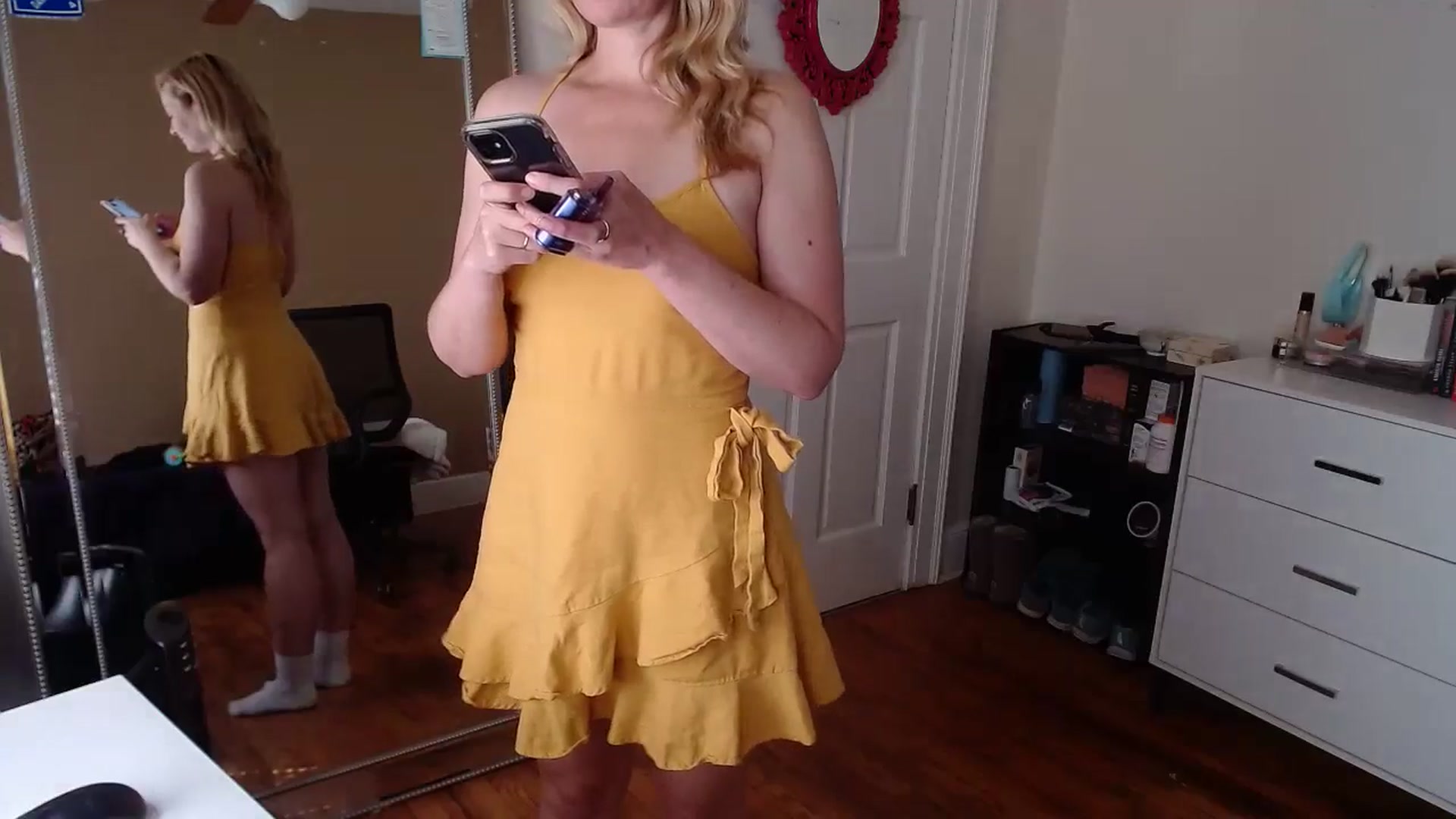 Gallery image thumbnail from TheFuckFairy's myfreecams stream on, 04/15/2025, 15:57 image 7 of 20