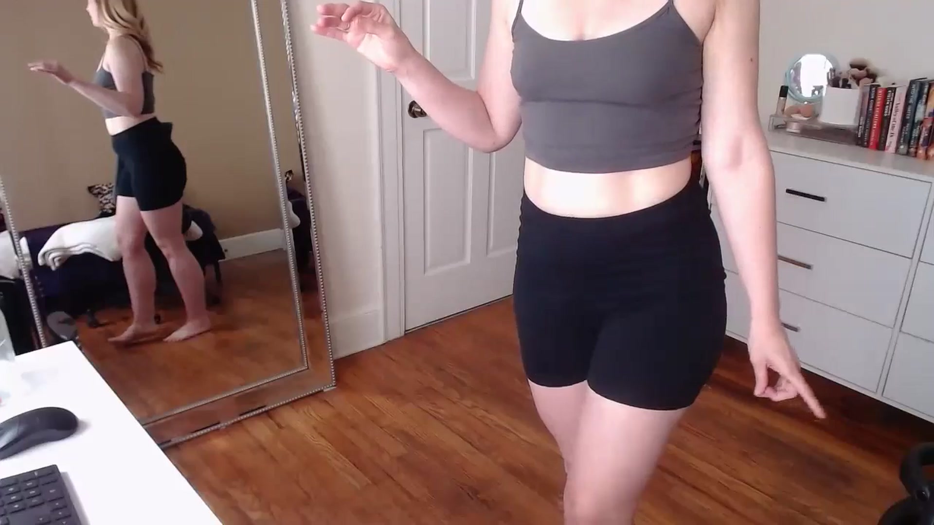 Gallery image thumbnail from TheFuckFairy's myfreecams stream on, 04/20/2025, 17:45 image 3 of 20