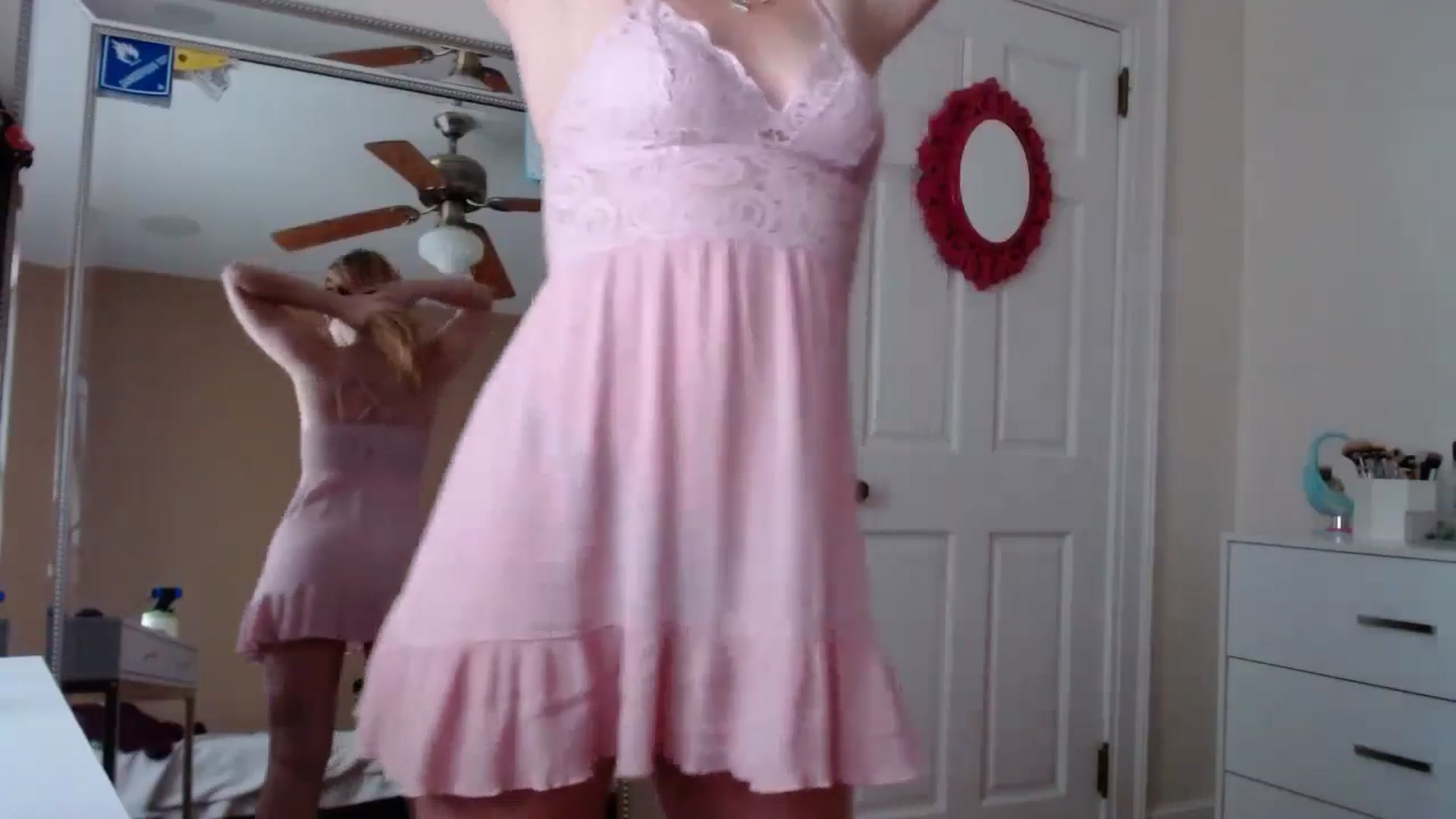 Gallery image thumbnail from TheFuckFairy's myfreecams stream on, 06/13/2025, 17:33 image 2 of 20