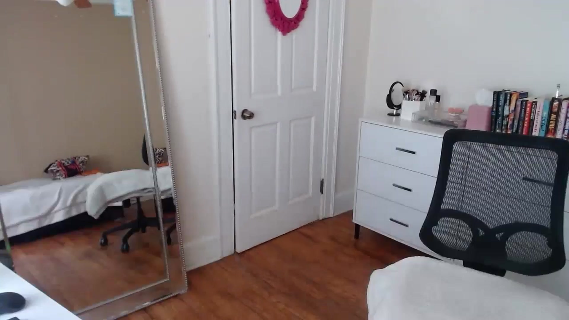 Gallery image thumbnail from TheFuckFairy's myfreecams stream on, 06/22/2025, 16:24 image 3 of 20