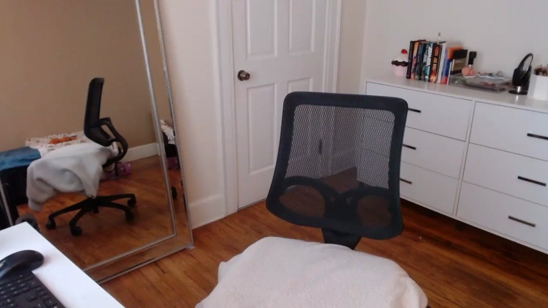 Gallery image thumbnail from TheFuckFairy's myfreecams stream on, 07/20/2025, 17:28 image 10 of 20