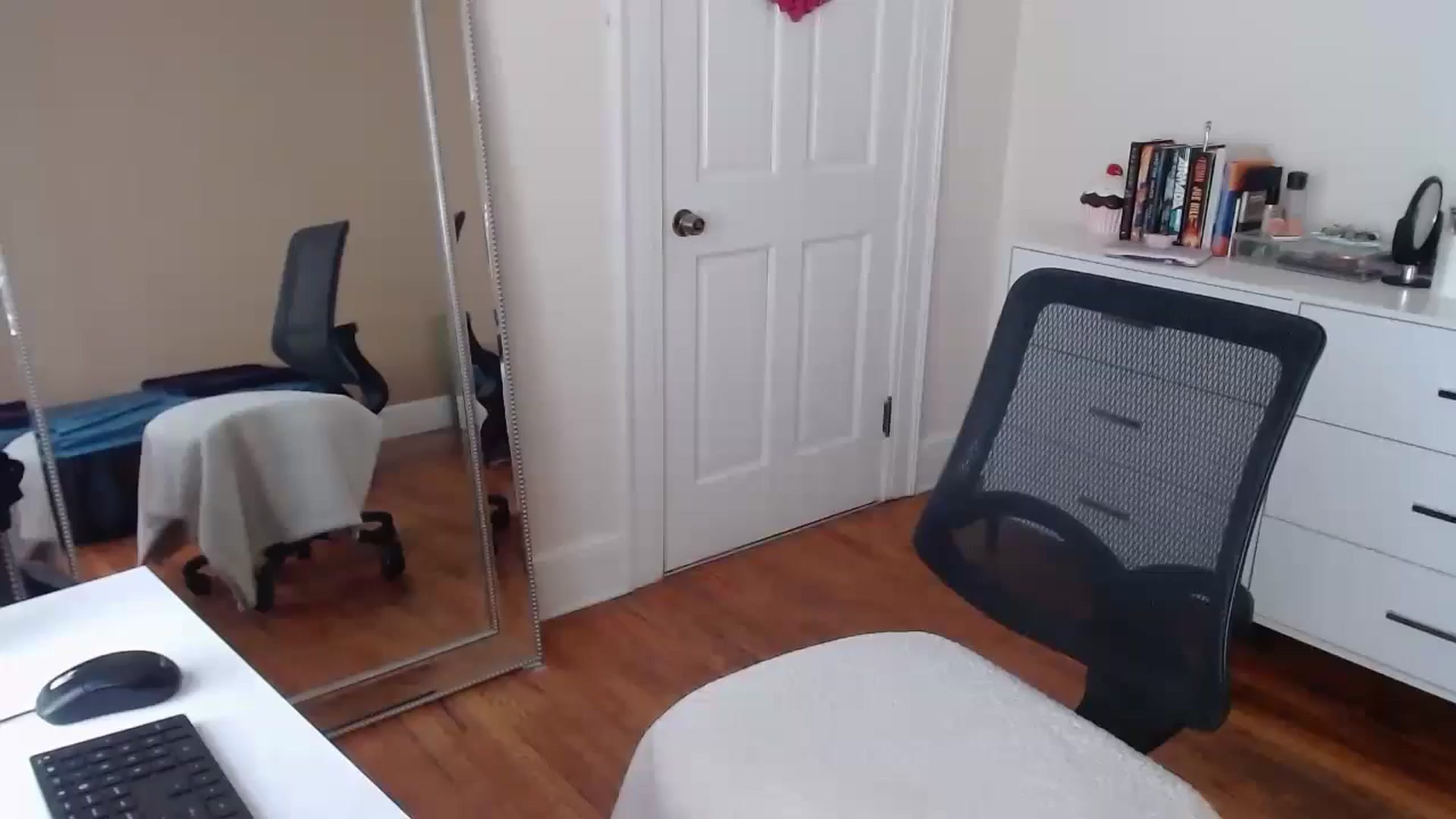Gallery image thumbnail from TheFuckFairy's myfreecams stream on, 07/24/2025, 15:57 image 13 of 20