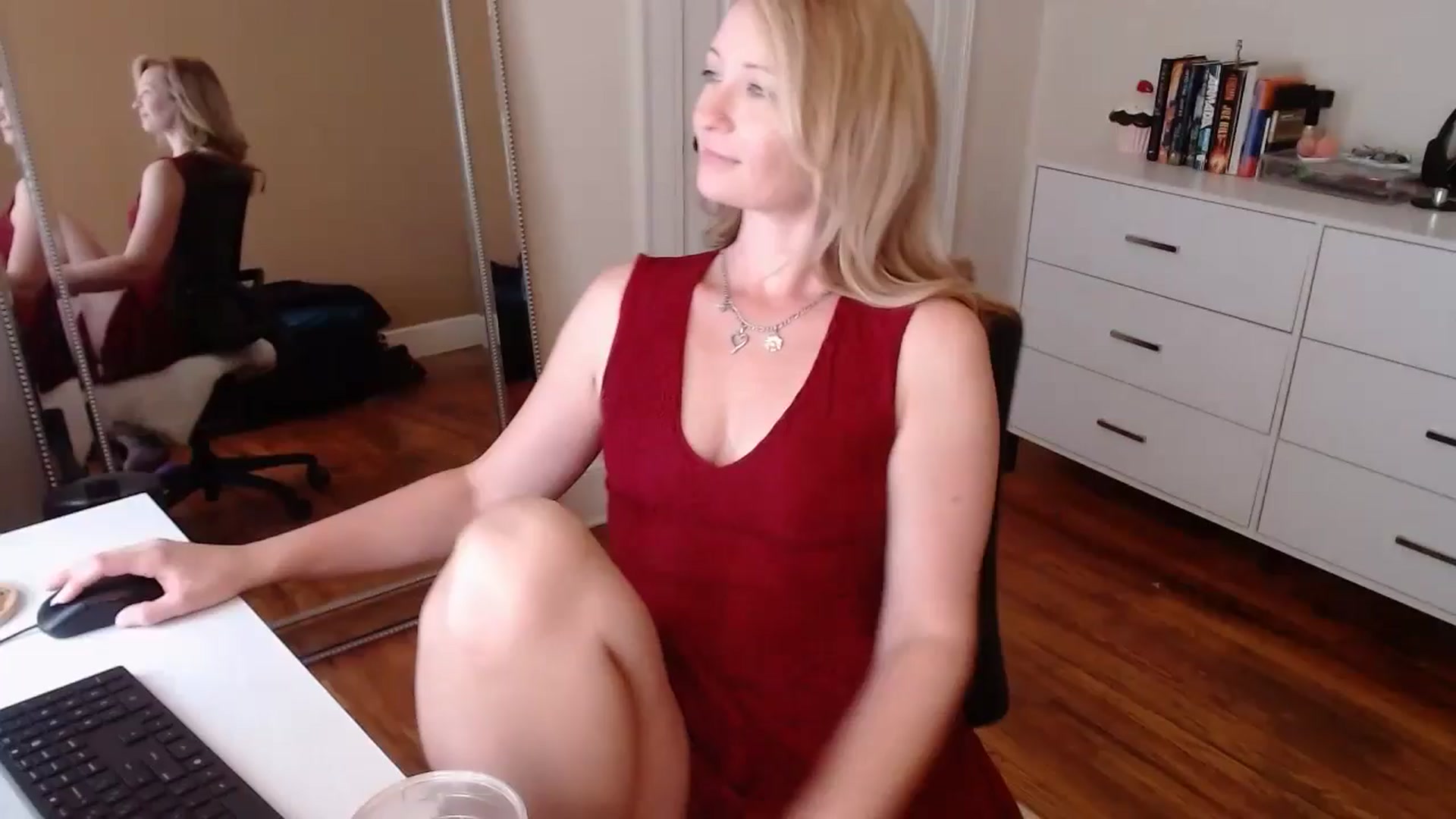 Gallery image thumbnail from TheFuckFairy's myfreecams stream on, 07/27/2025, 16:53 image 1 of 20