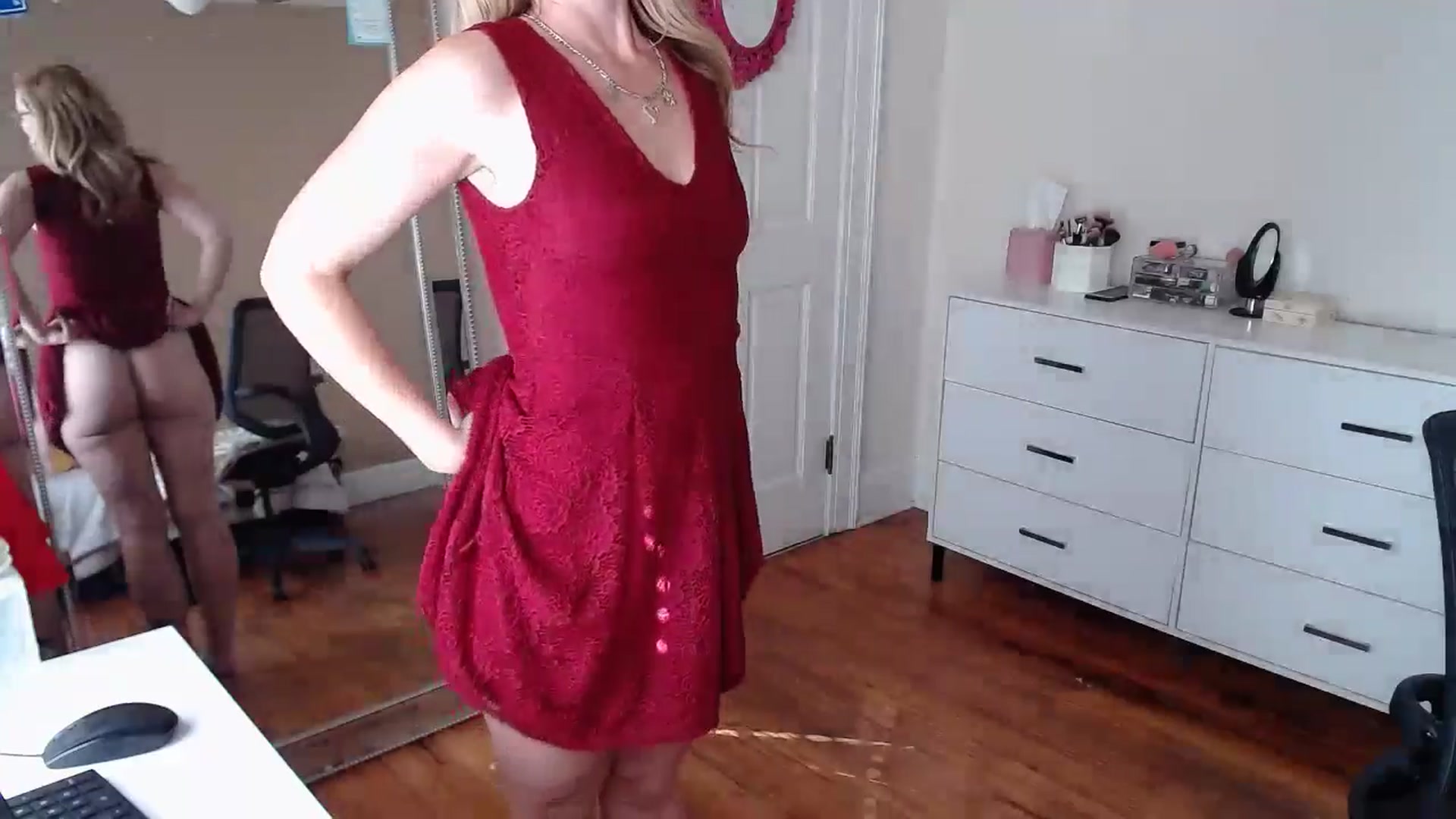 Gallery image thumbnail from TheFuckFairy's myfreecams stream on, 10/05/2025, 15:41 image 10 of 20