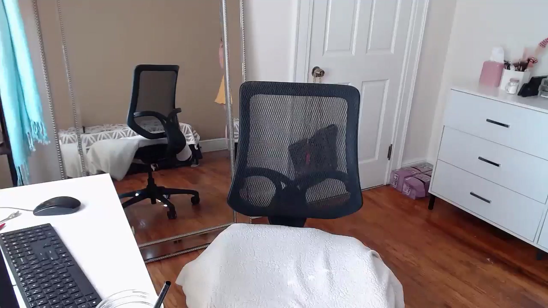 Gallery image thumbnail from TheFuckFairy's myfreecams stream on, 12/14/2025, 17:09 image 18 of 20