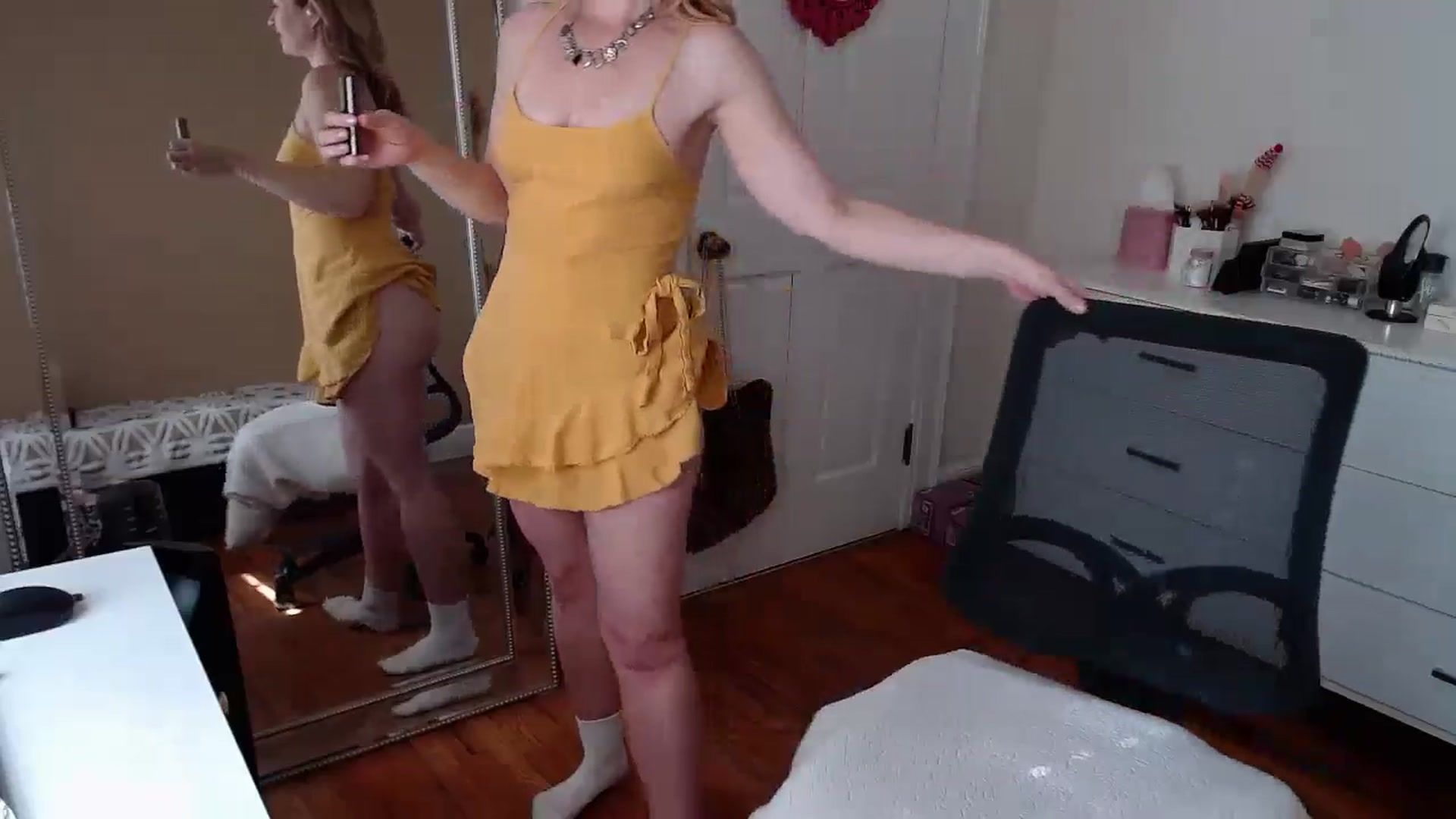 Gallery image thumbnail from TheFuckFairy's myfreecams stream on, 12/14/2025, 18:36 image 3 of 20