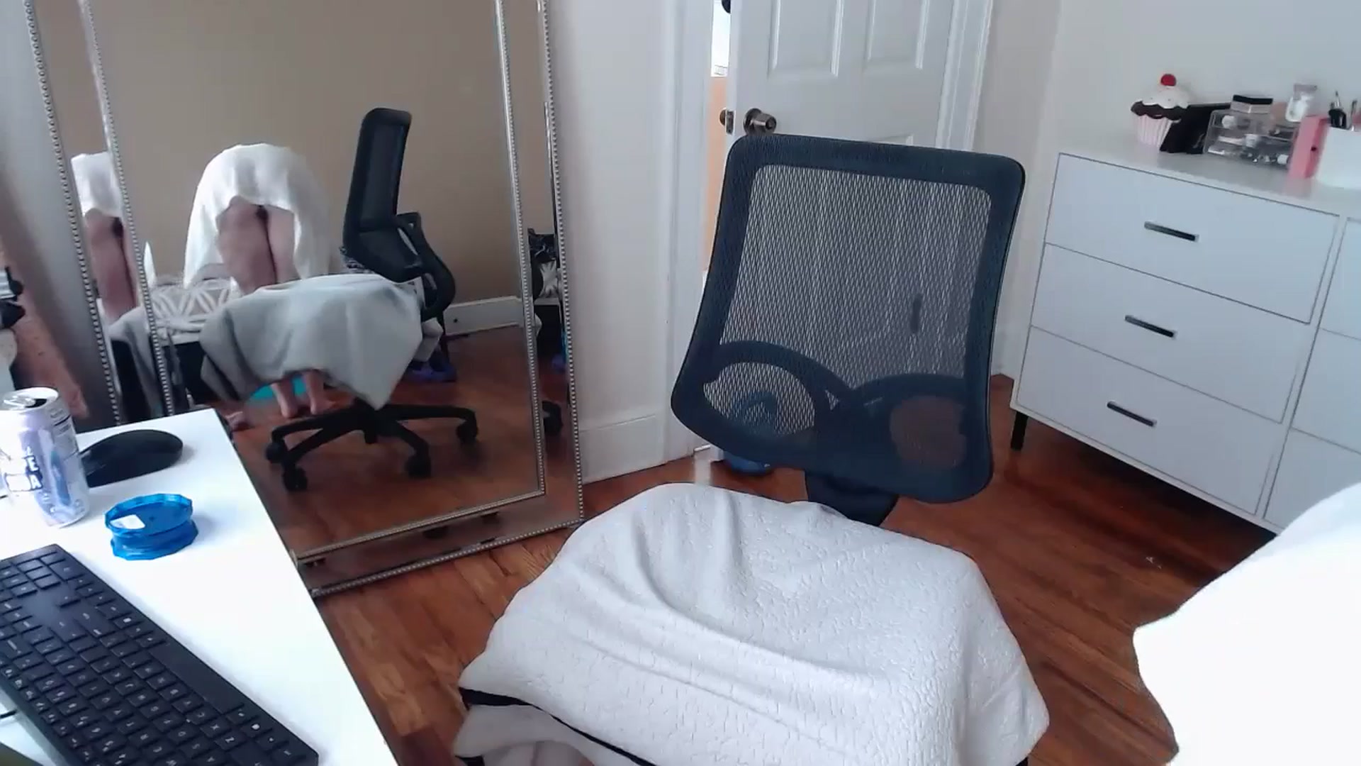 Gallery image thumbnail from TheFuckFairy's myfreecams stream on, 03/01/2026, 19:03 image 6 of 20