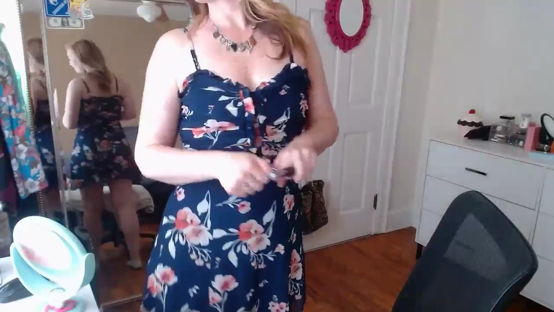 Gallery image thumbnail from TheFuckFairy's myfreecams stream on, 03/23/2026, 15:12 image 17 of 20